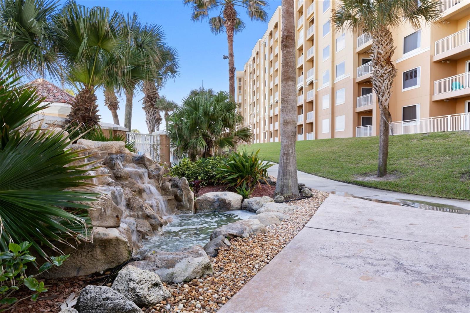 60 SURFVIEW DR #406