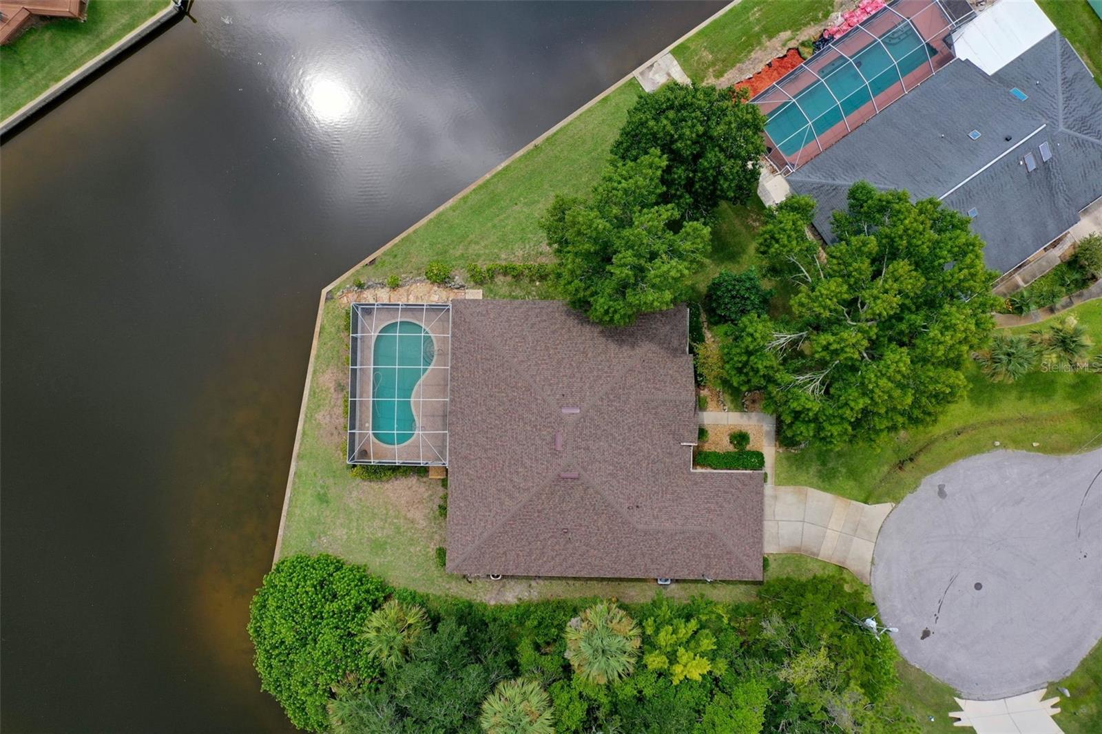 18 COLLEGE CT