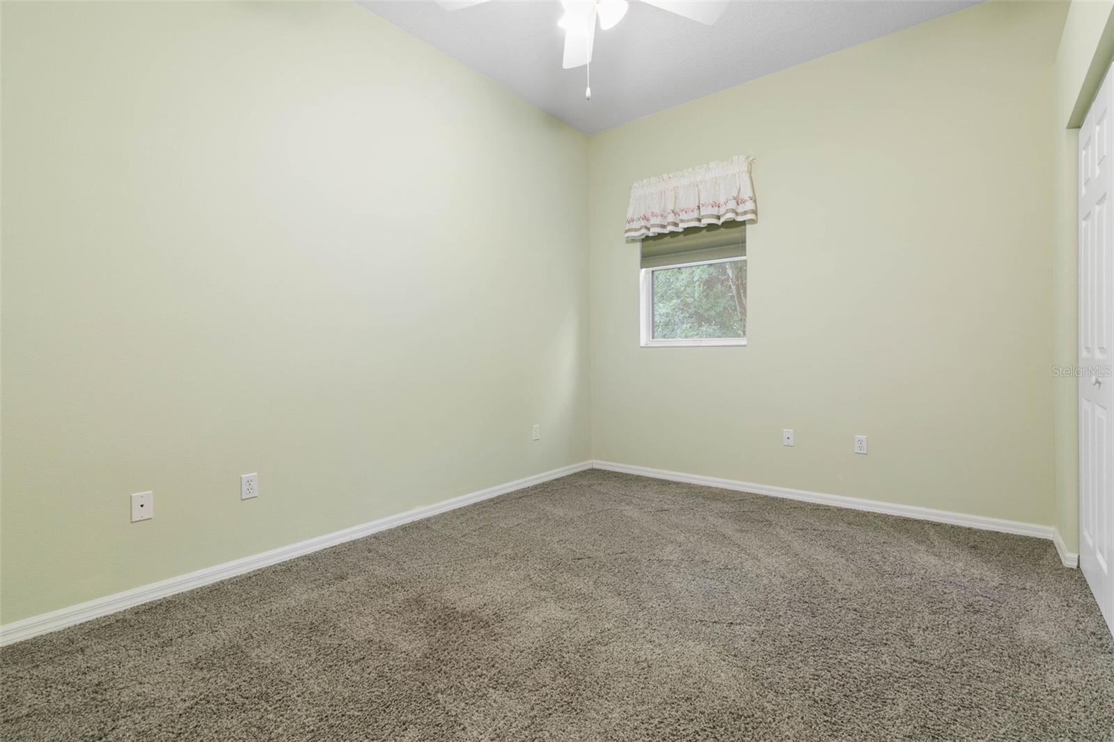 18 COLLEGE CT