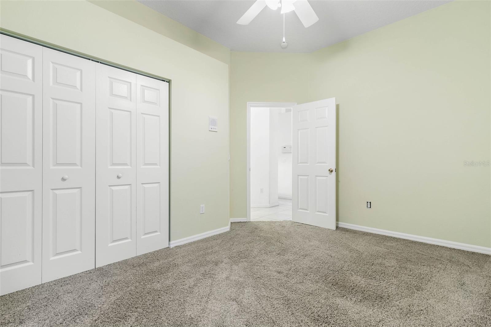 18 COLLEGE CT