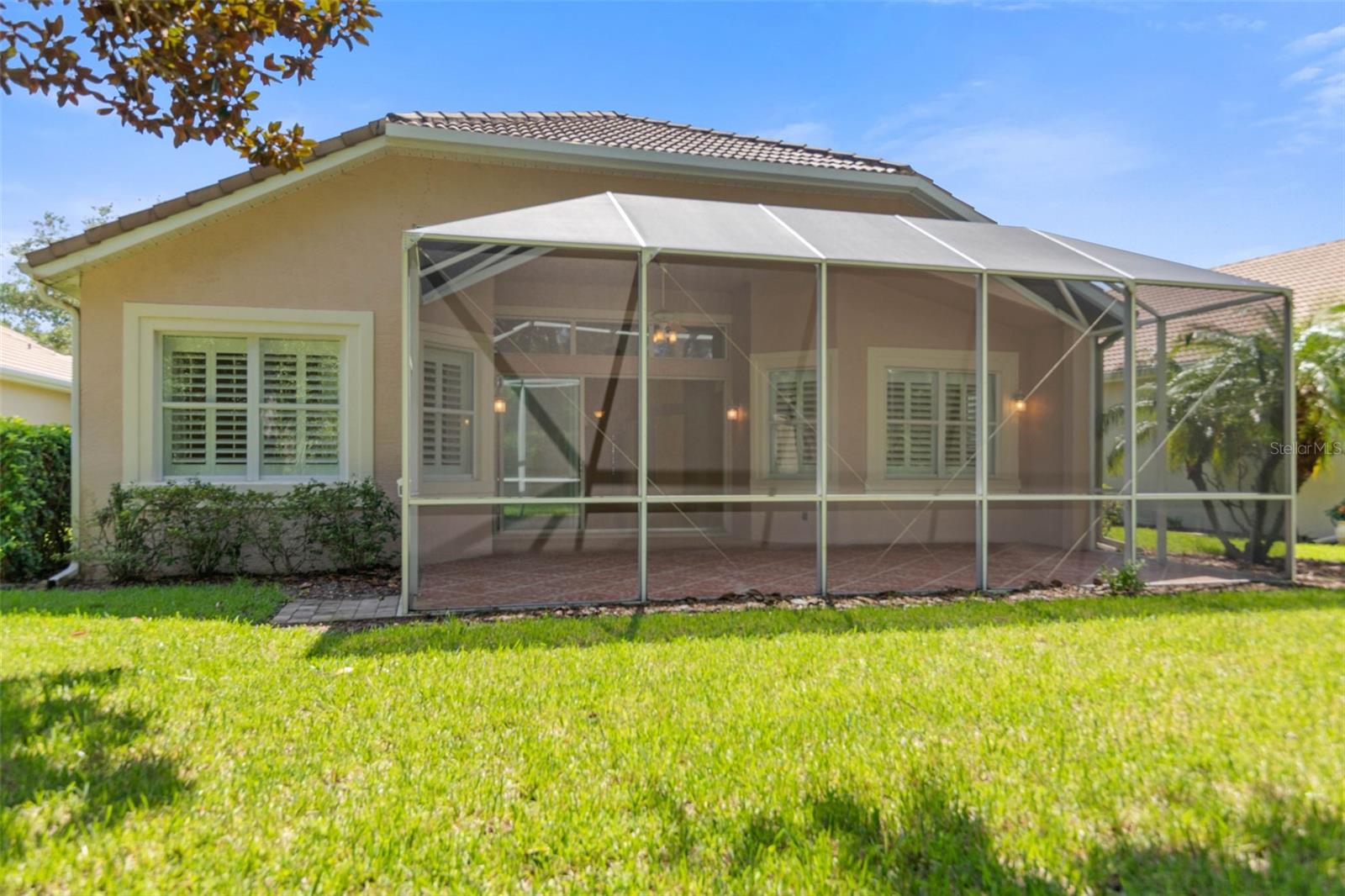 15 VILLAGE VIEW DR