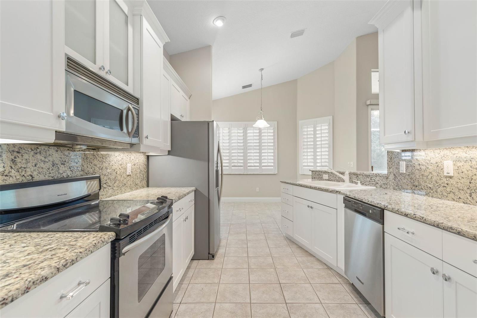 15 VILLAGE VIEW DR