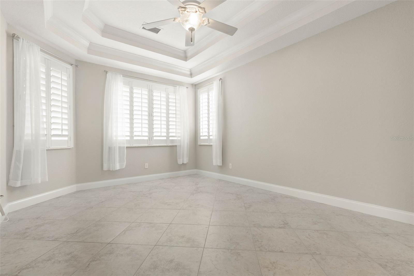 15 VILLAGE VIEW DR