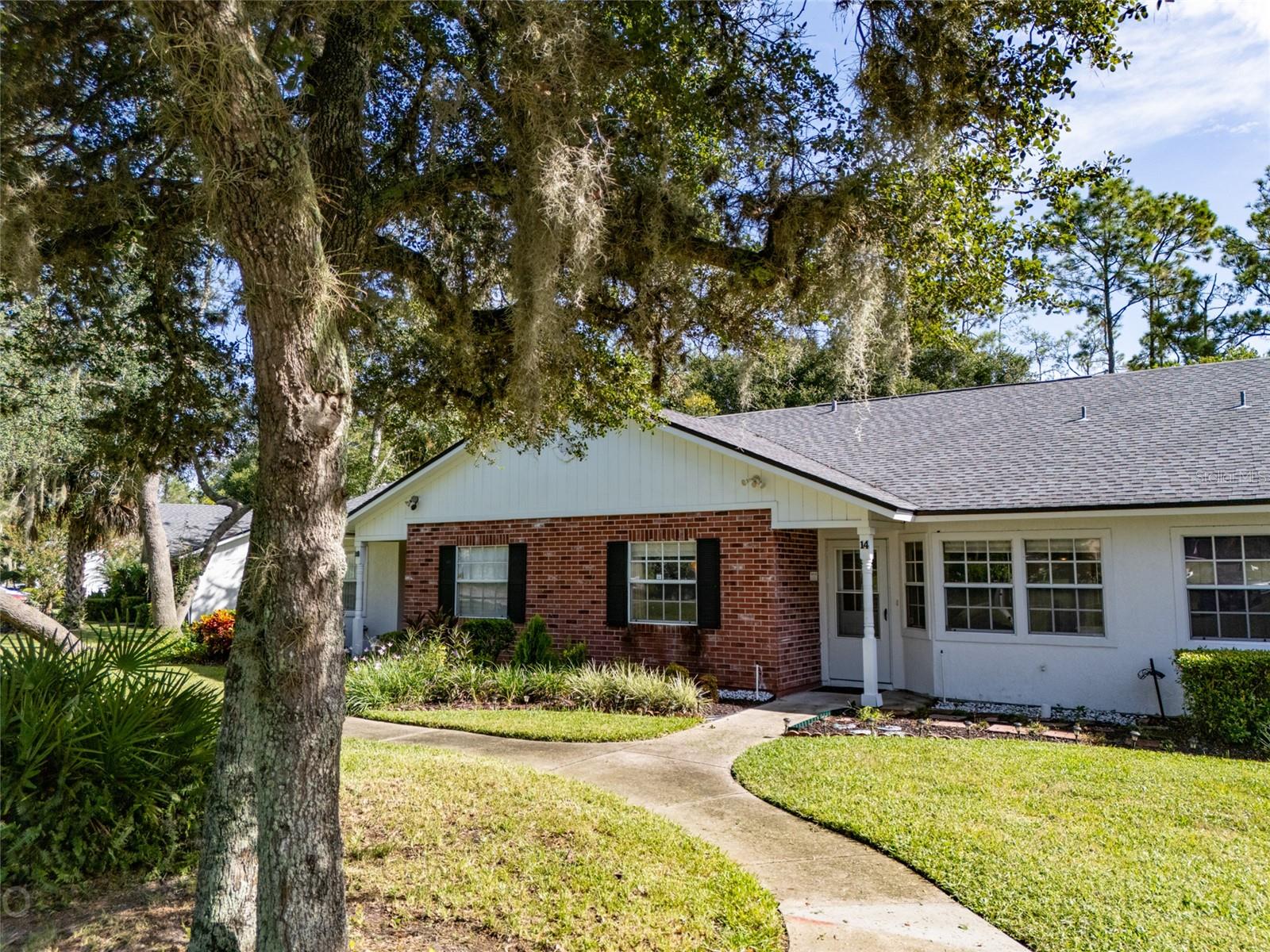14 KINGS COLONY CT #14