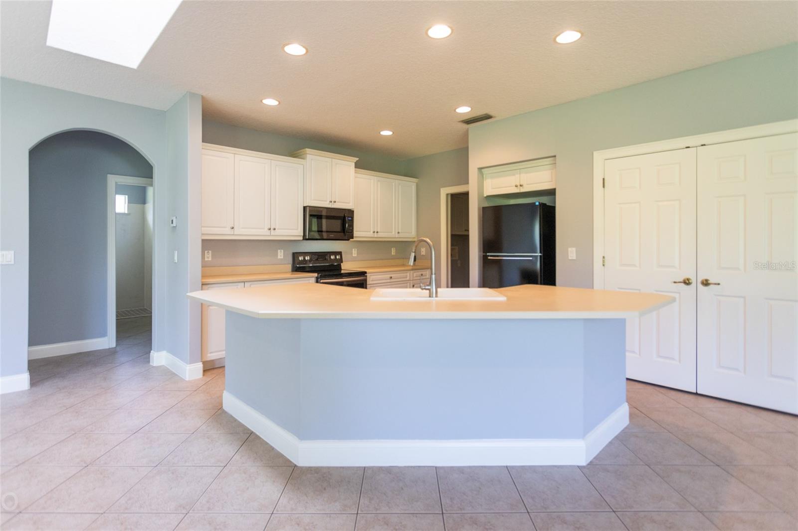 210 BEACHWAY DR