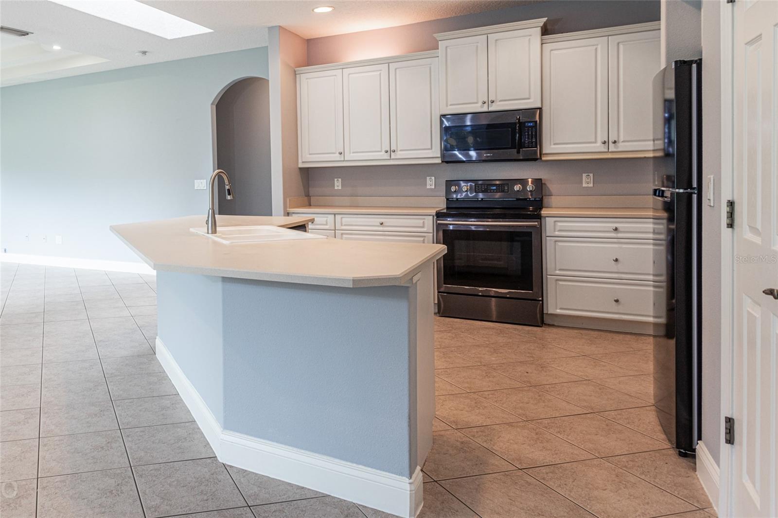 210 BEACHWAY DR