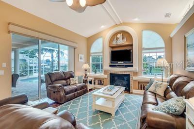 20 COLLINGTON CT