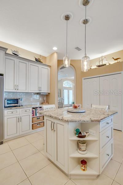 20 COLLINGTON CT