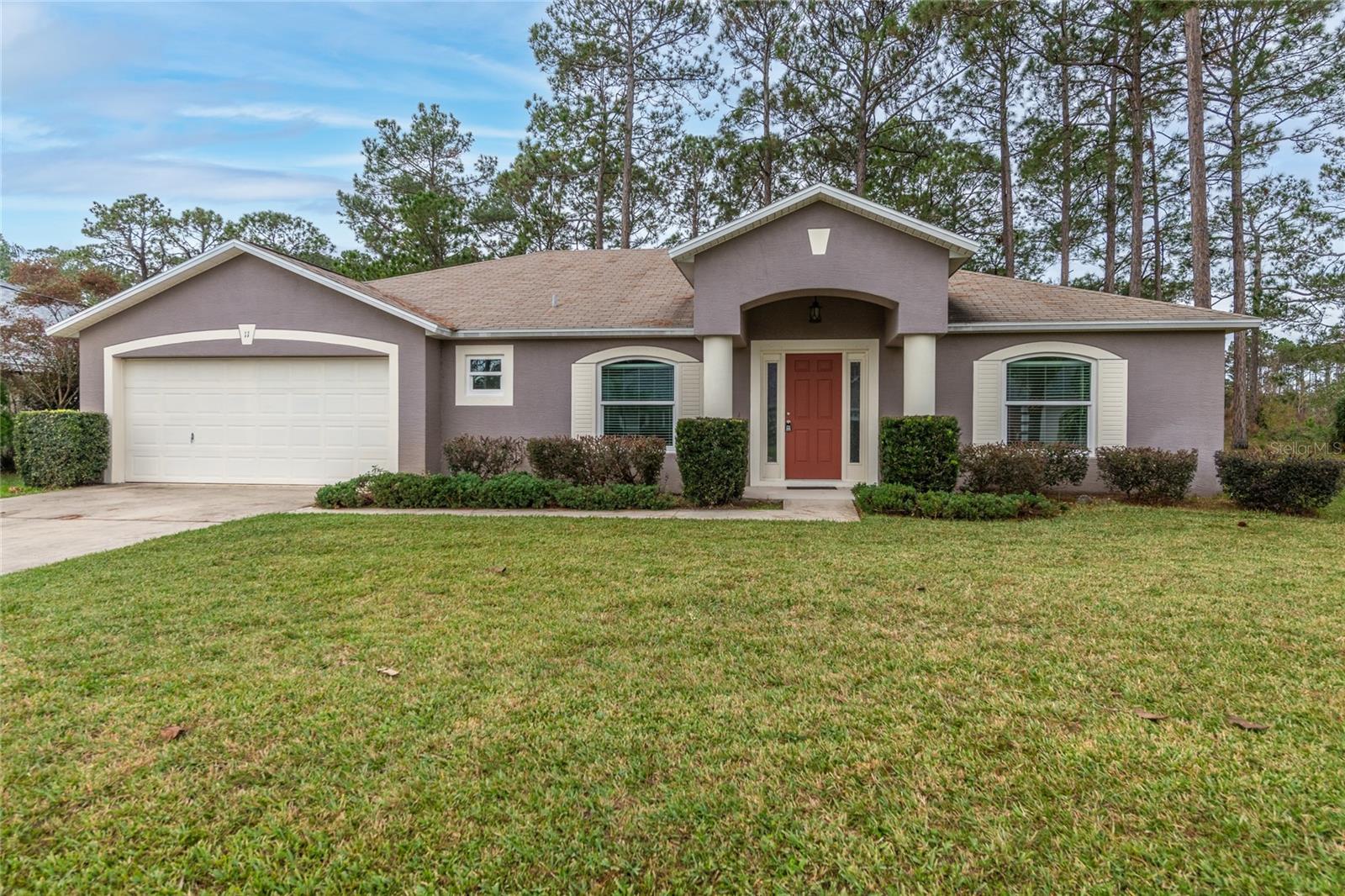 11 LAKE SUCCESS DR