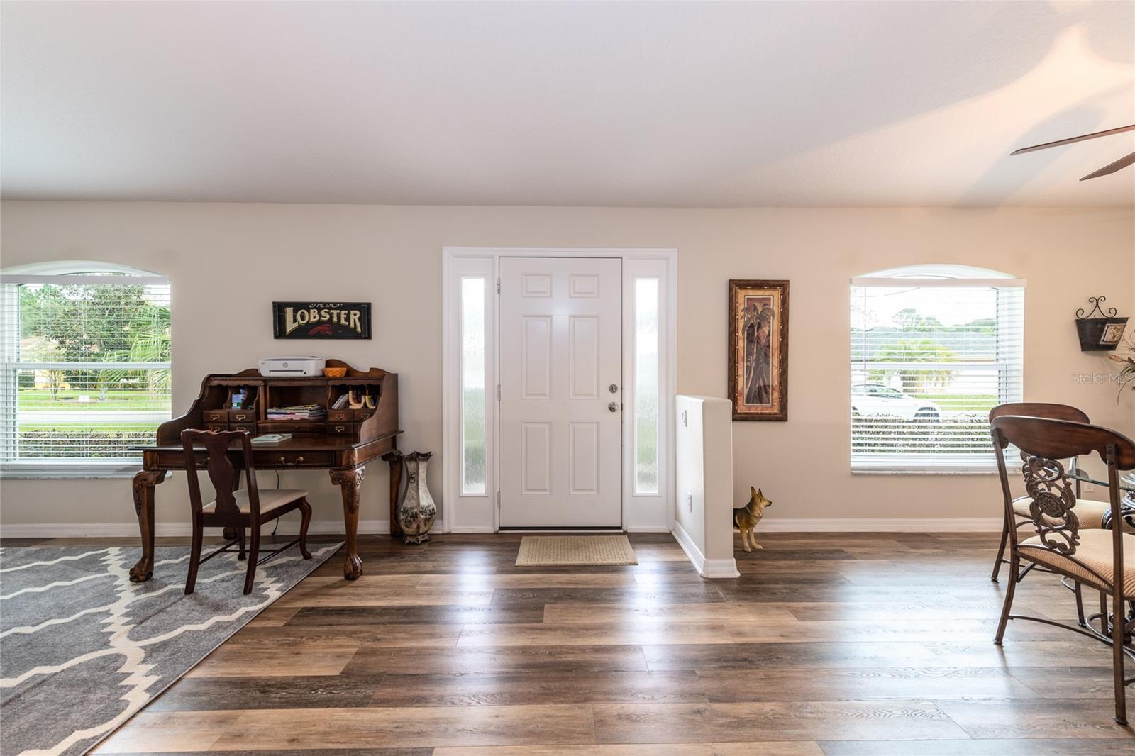 11 LAKE SUCCESS DR