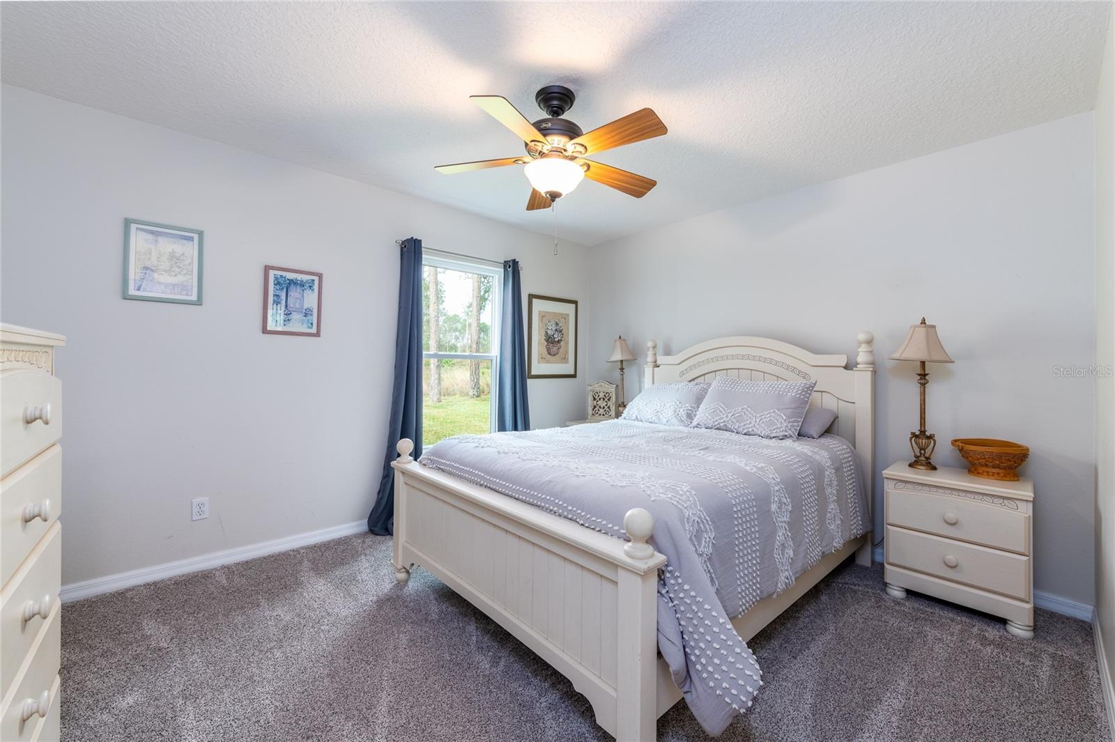 11 LAKE SUCCESS DR