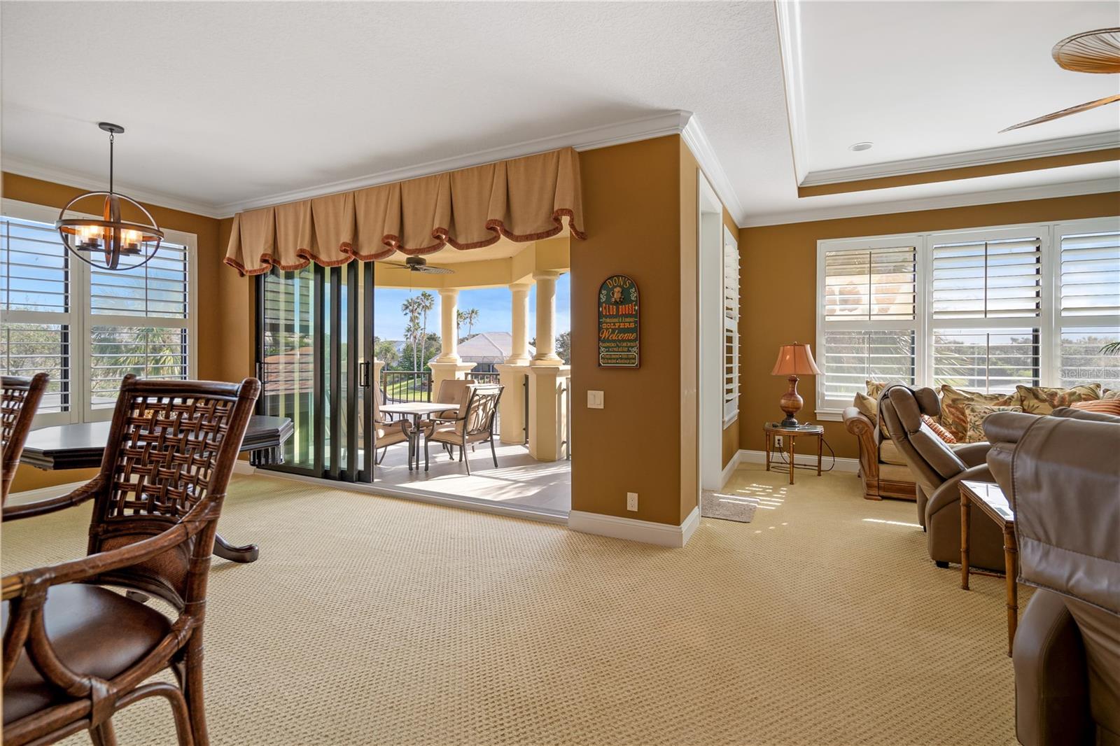 10 ANASTASIA CT