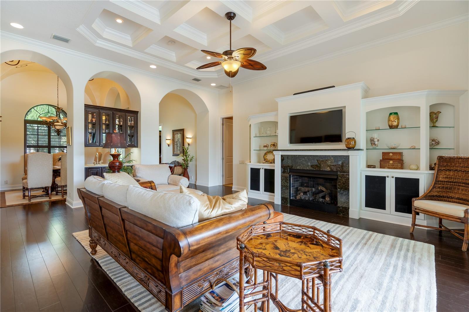 10 ANASTASIA CT