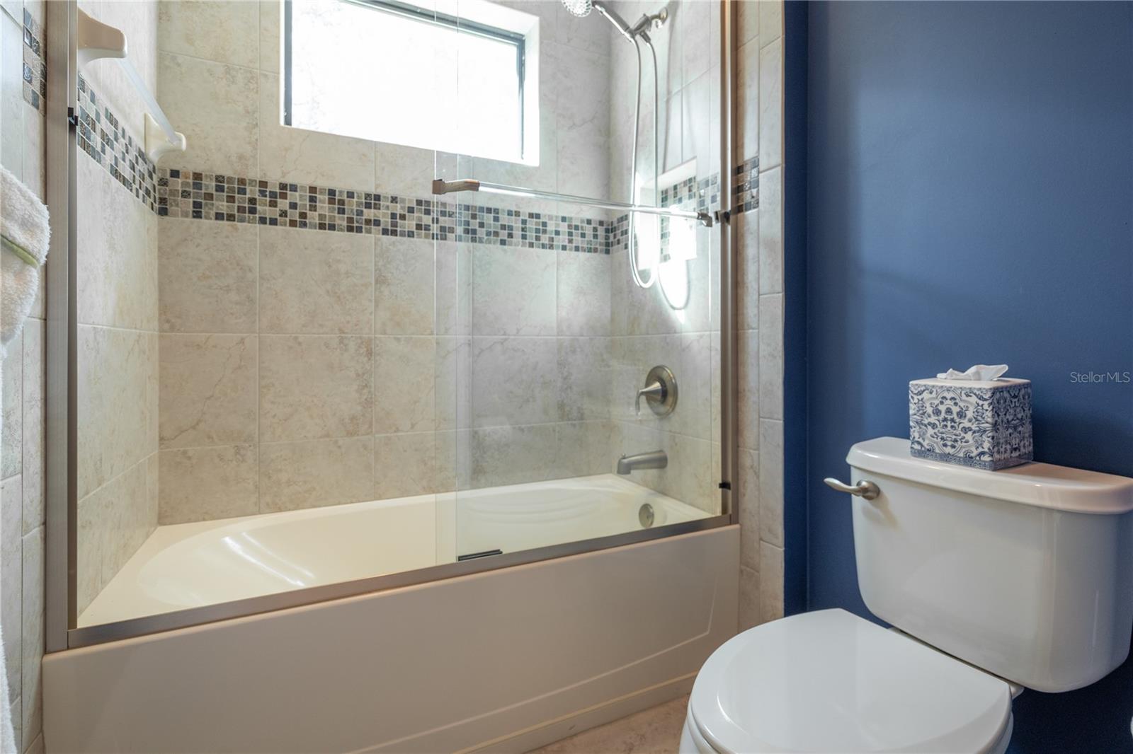 10 ANASTASIA CT