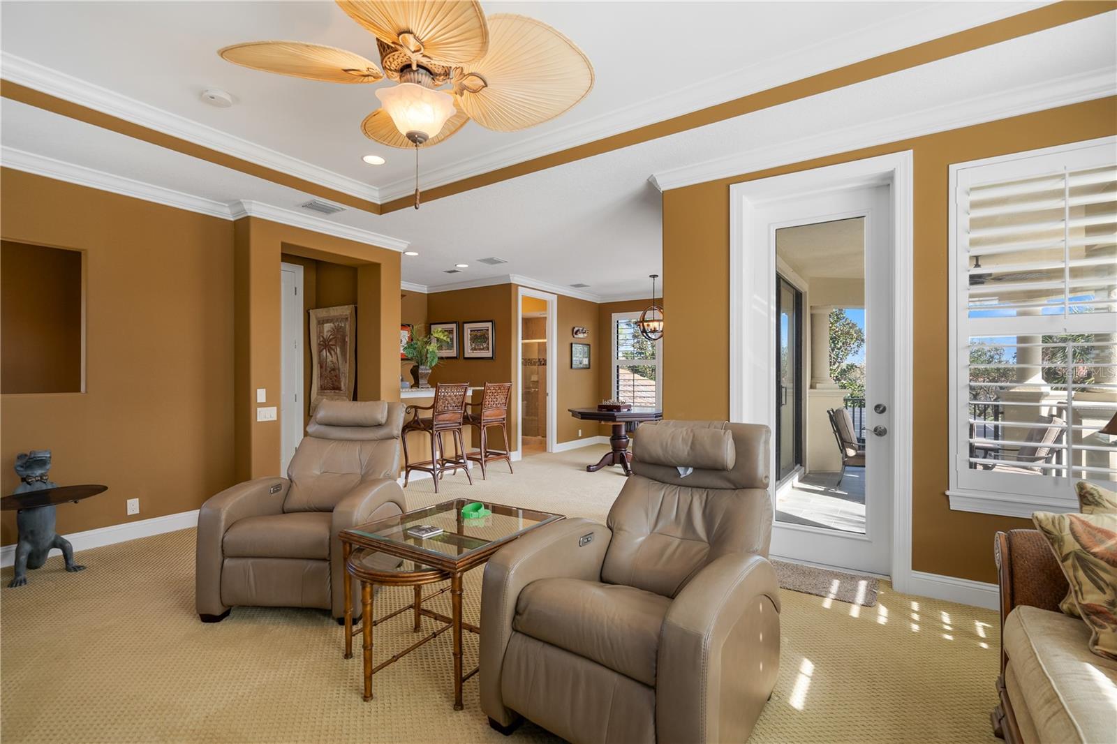 10 ANASTASIA CT