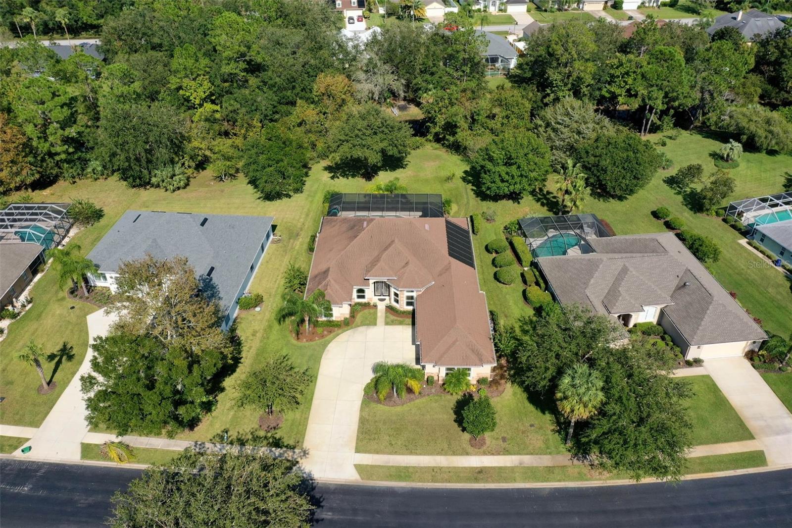 7 LAKESIDE PL E
