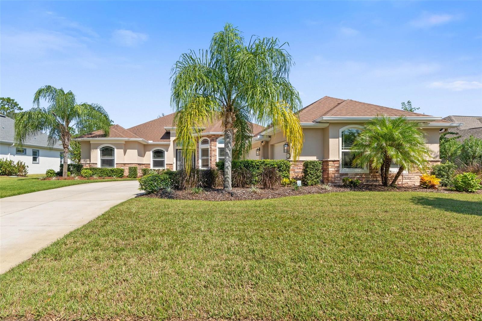 7 LAKESIDE PL E
