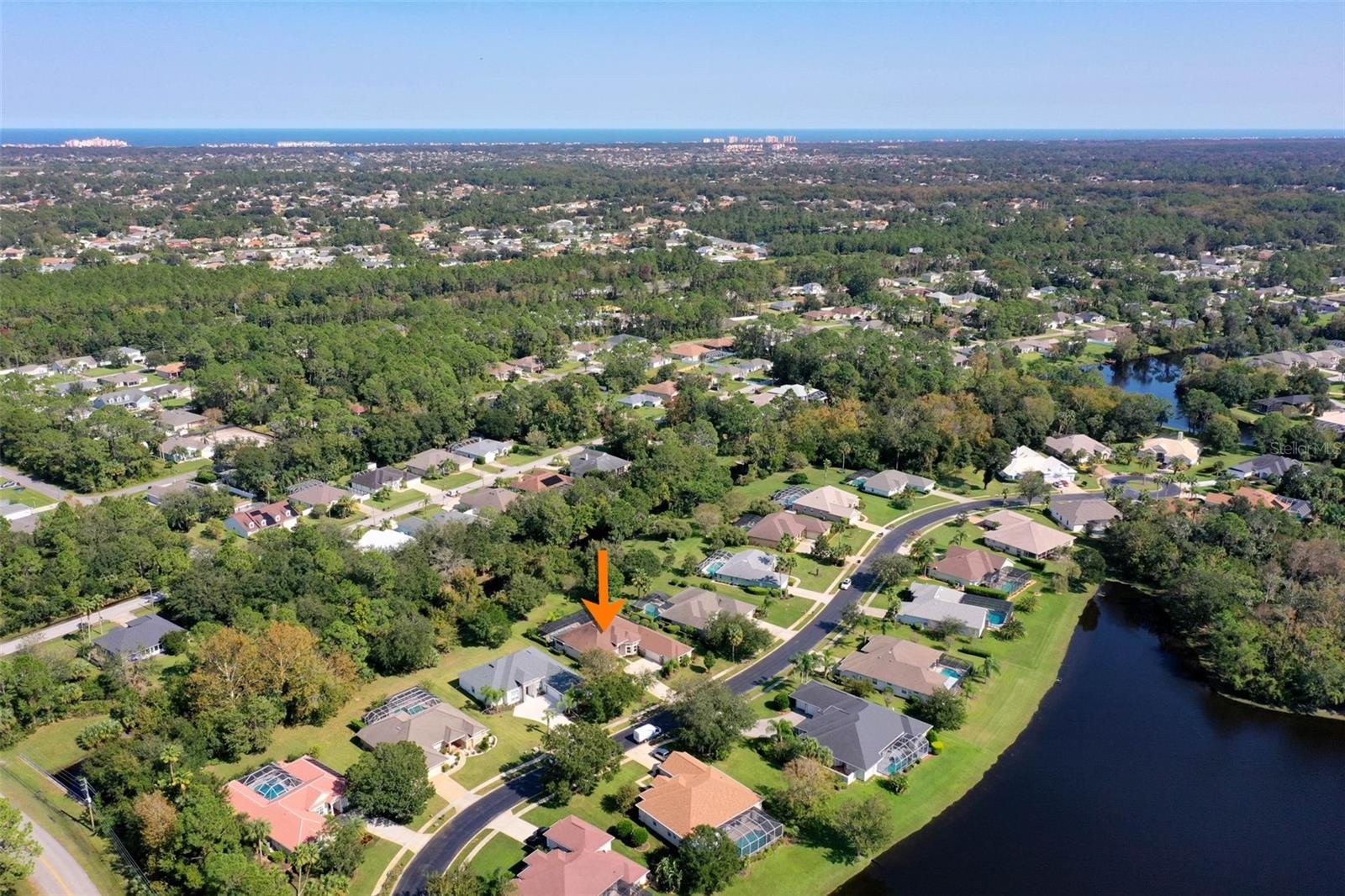 7 LAKESIDE PL E