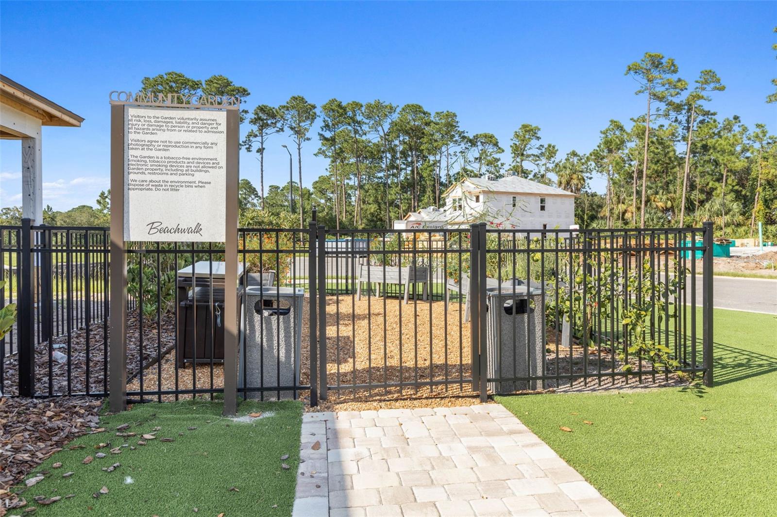 83 MOANA CT N