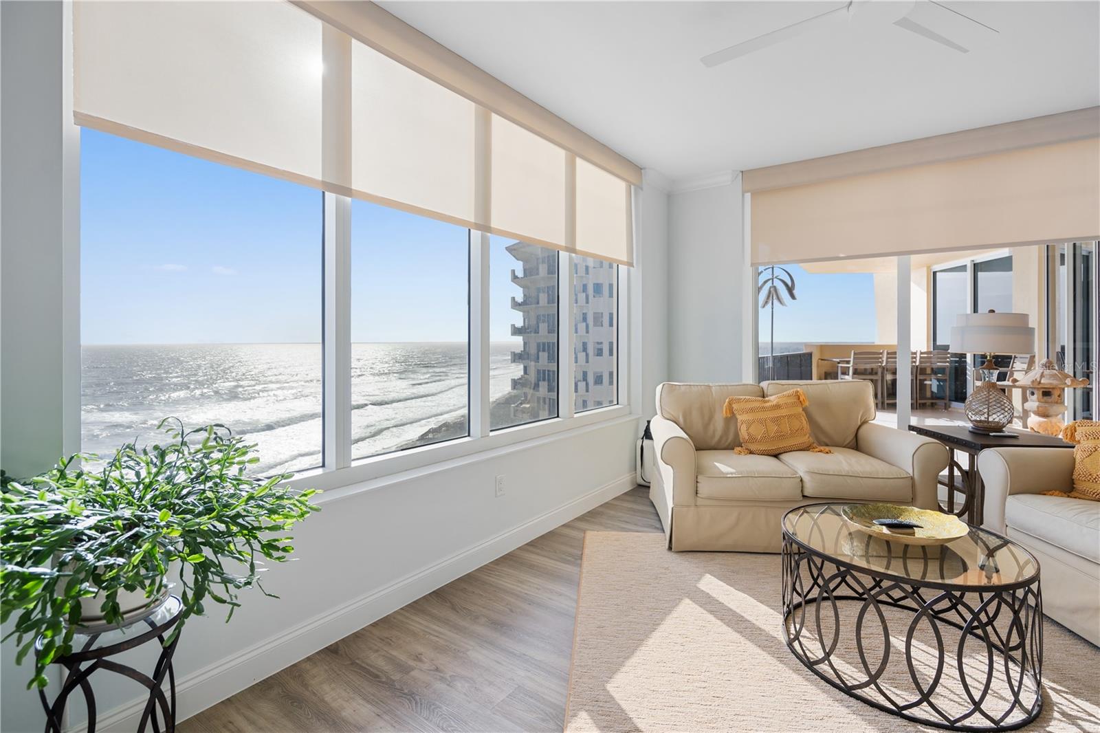 19 AVENUE DE LA MER #906