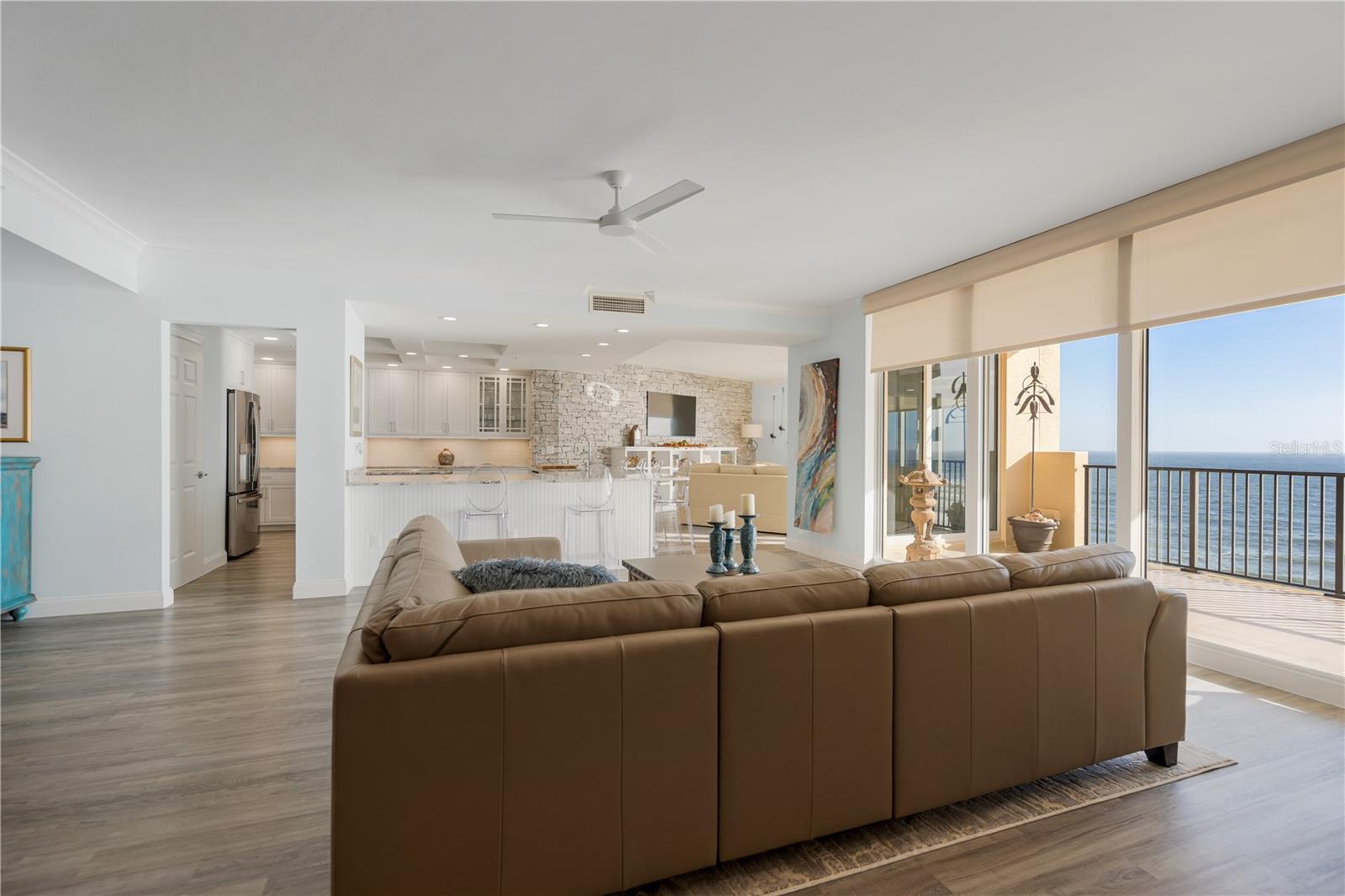 19 AVENUE DE LA MER #906