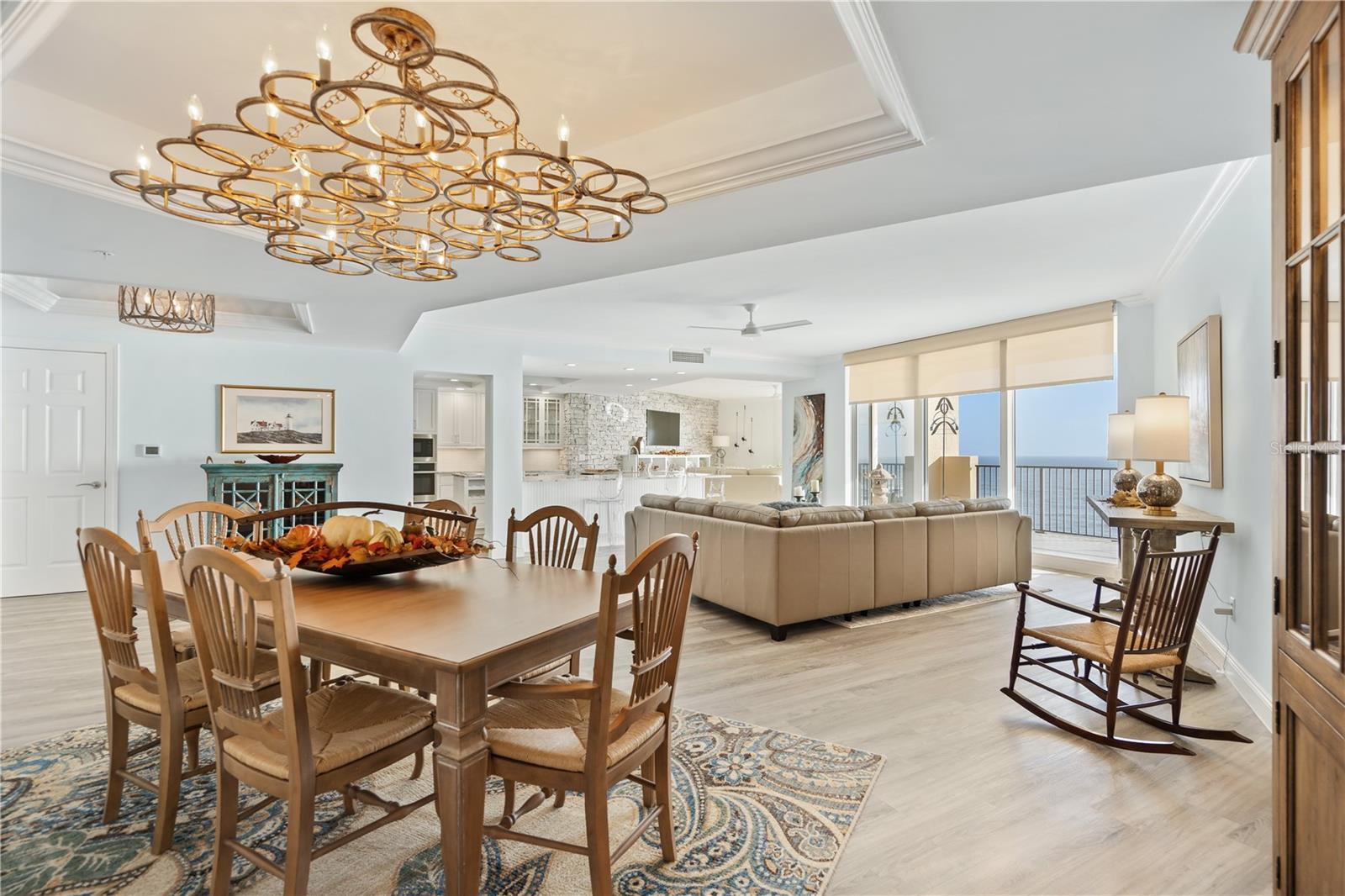 19 AVENUE DE LA MER #906