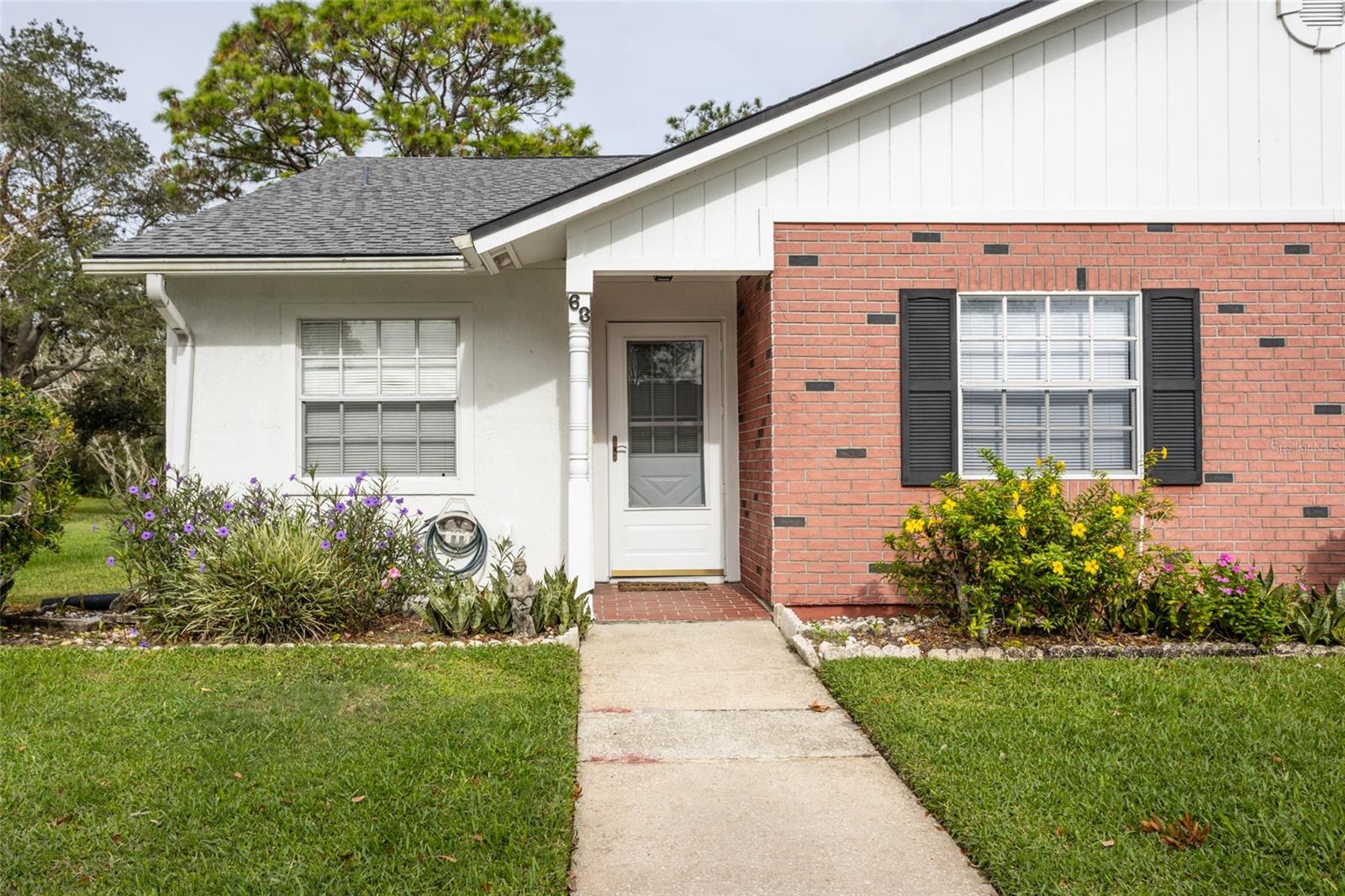 63 KINGS COLONY CT S