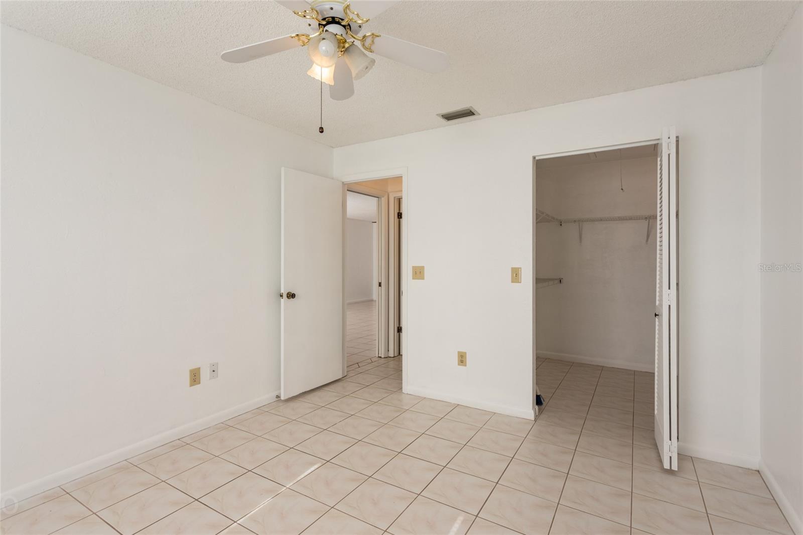 63 KINGS COLONY CT S