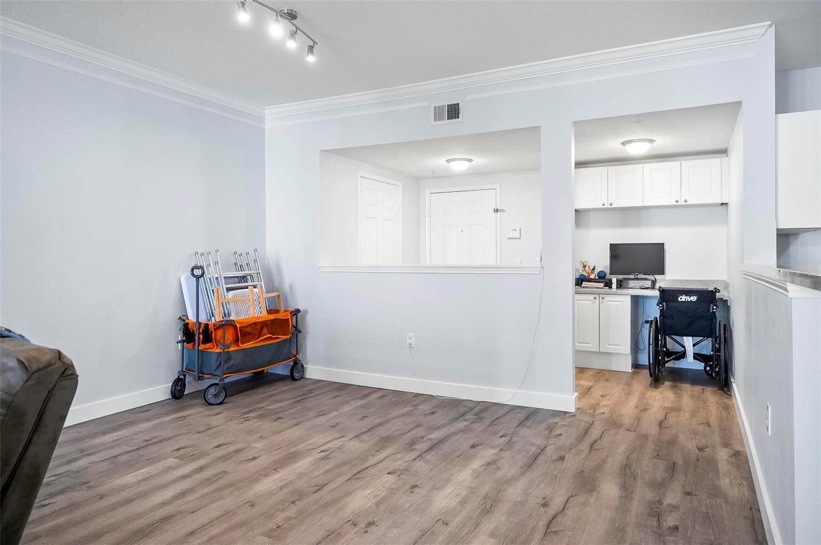 280 CELEBRATION BLVD #203
