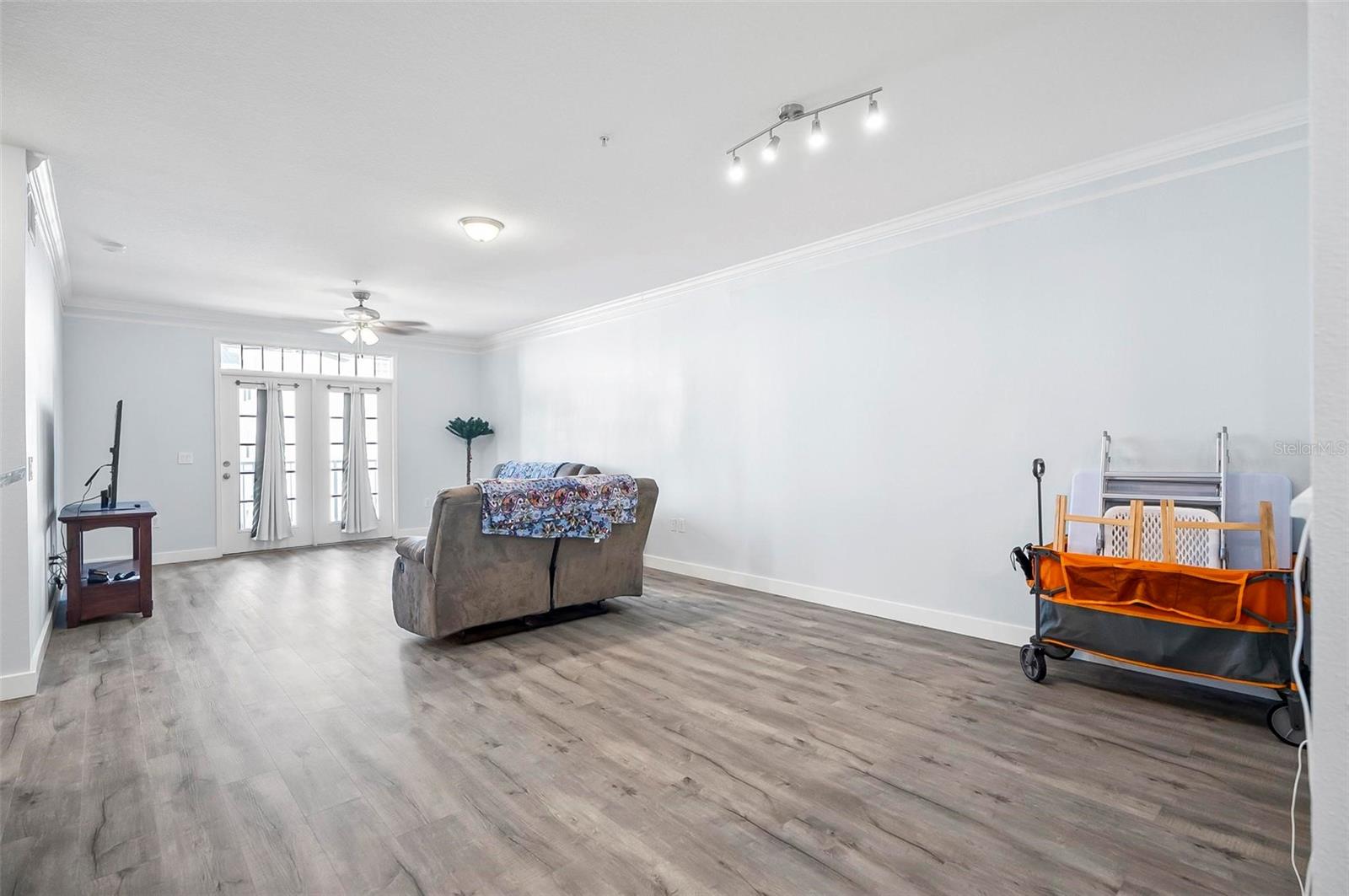 280 CELEBRATION BLVD #203