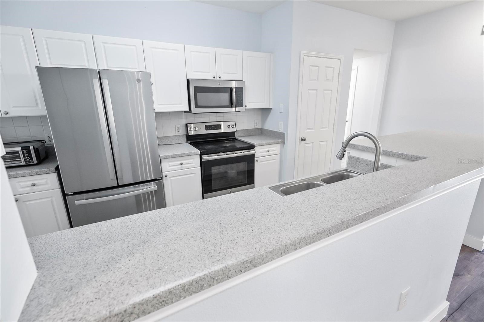 280 CELEBRATION BLVD #203
