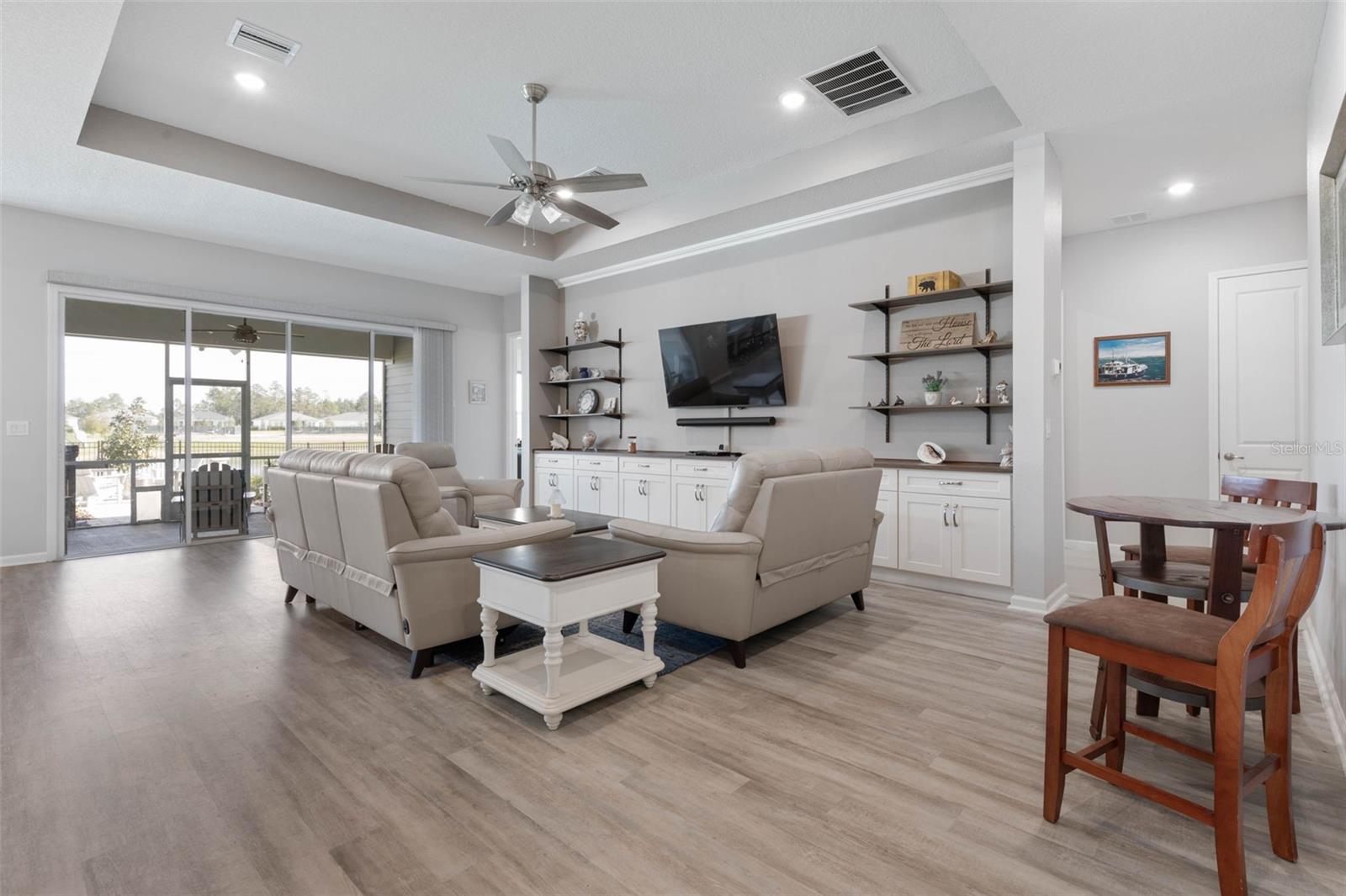 17 BLUE GROTTO PL
