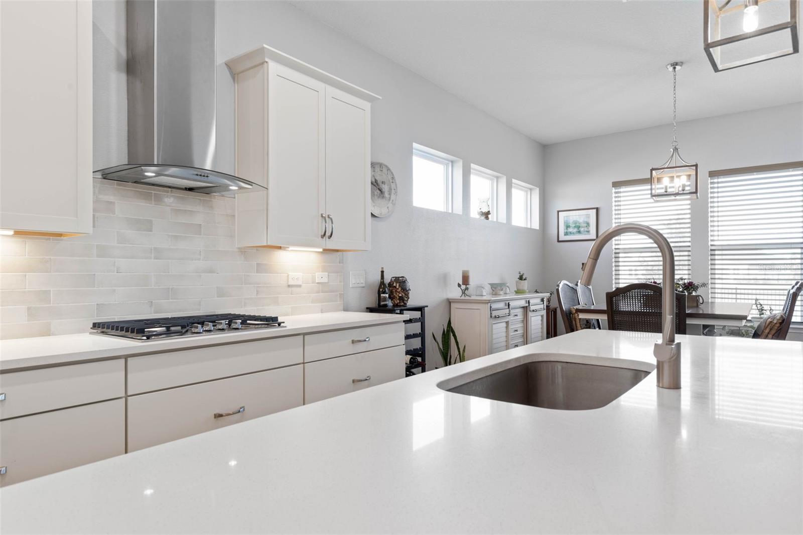 17 BLUE GROTTO PL