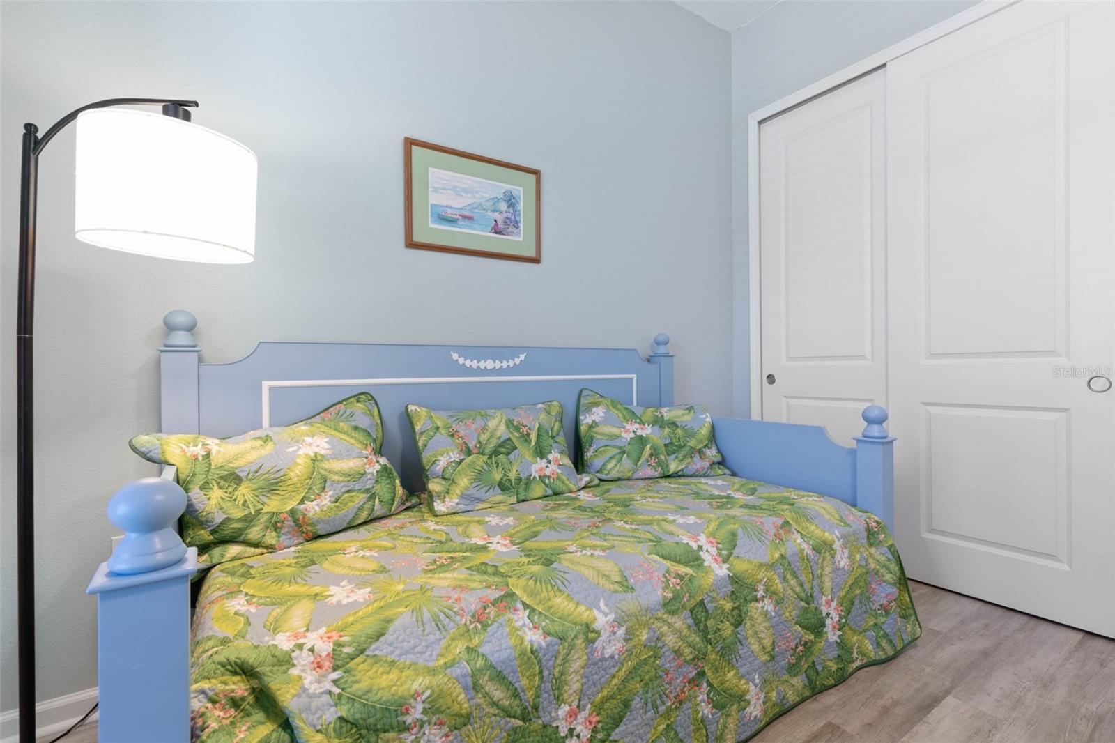 17 BLUE GROTTO PL