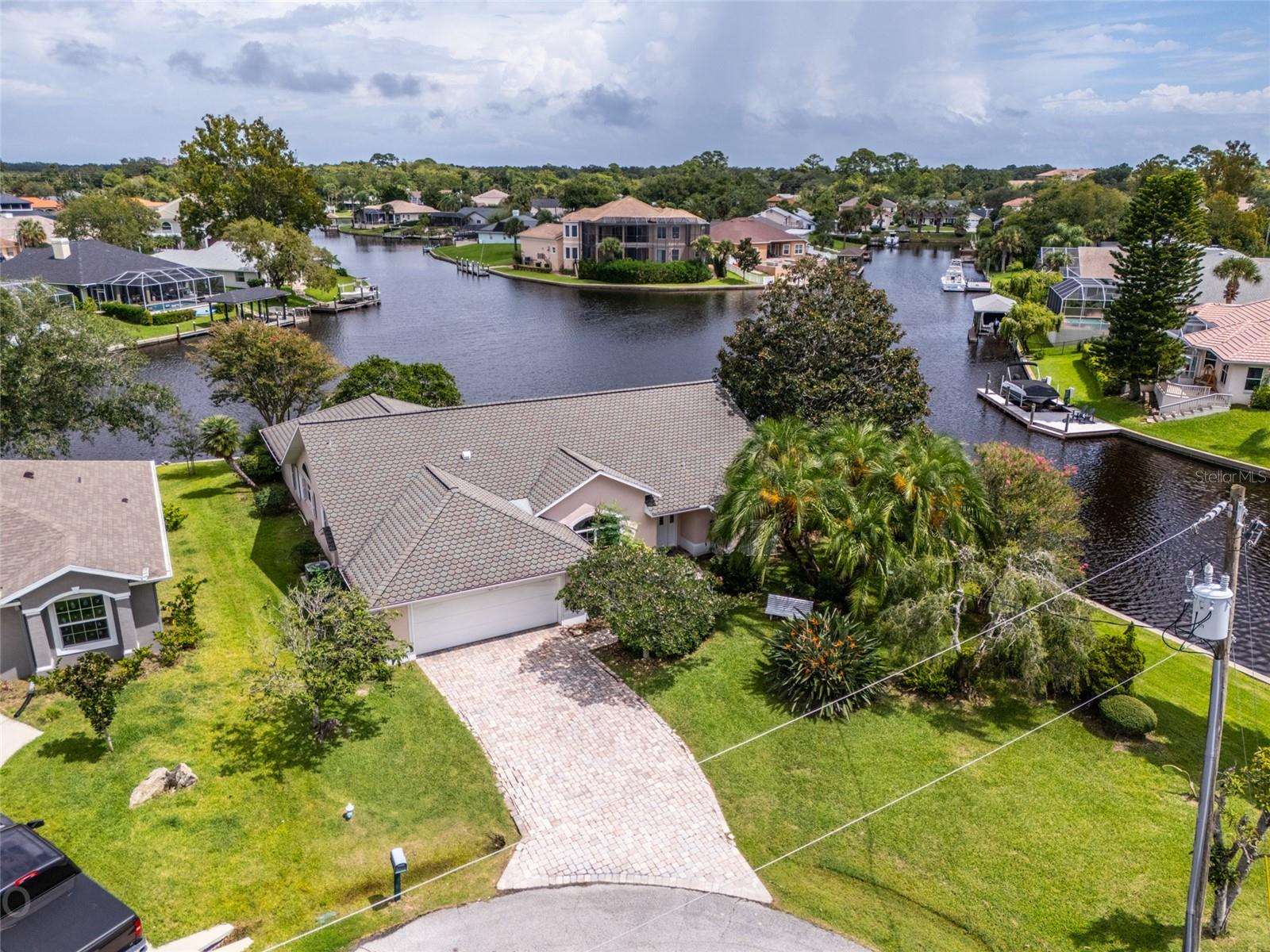 52 CORTES CT