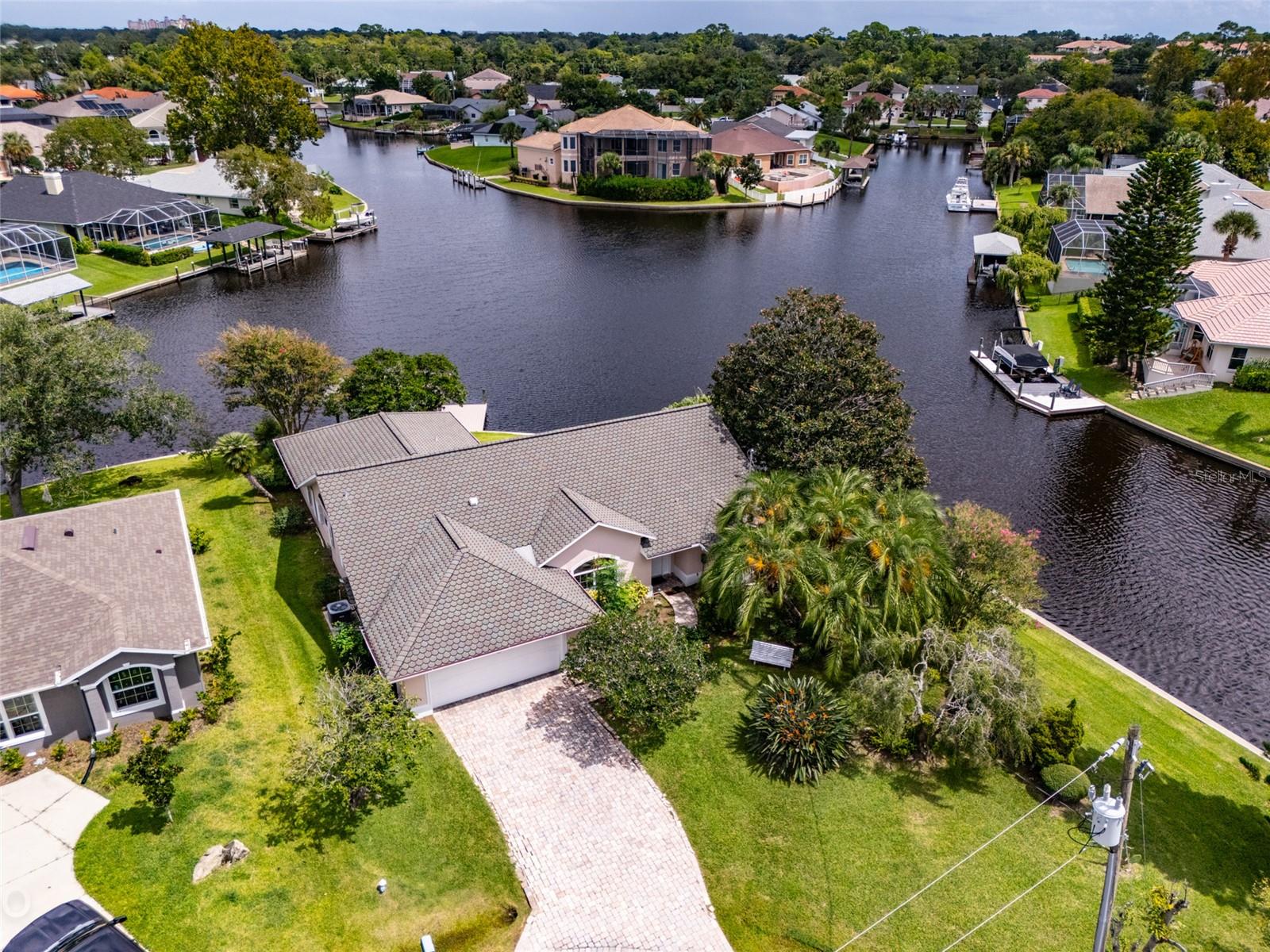 52 CORTES CT