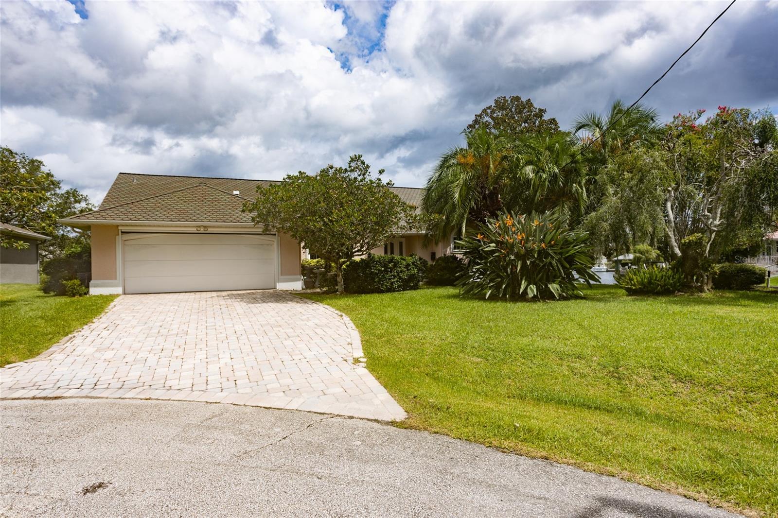 52 CORTES CT