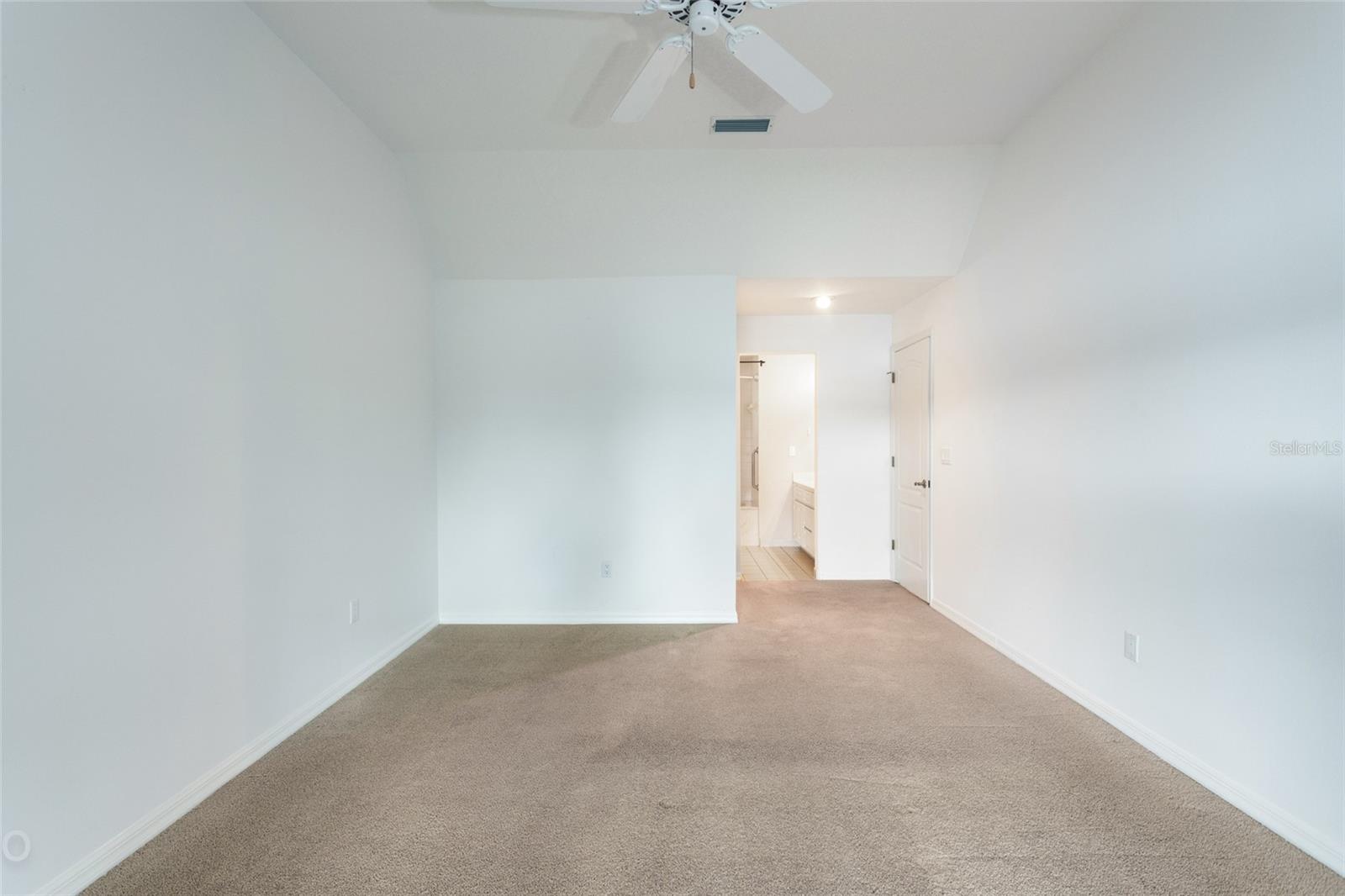52 CORTES CT