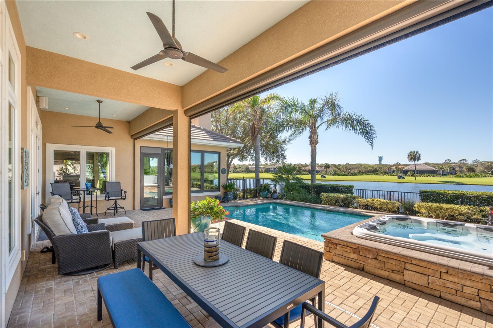 55 NORTHSHORE DR