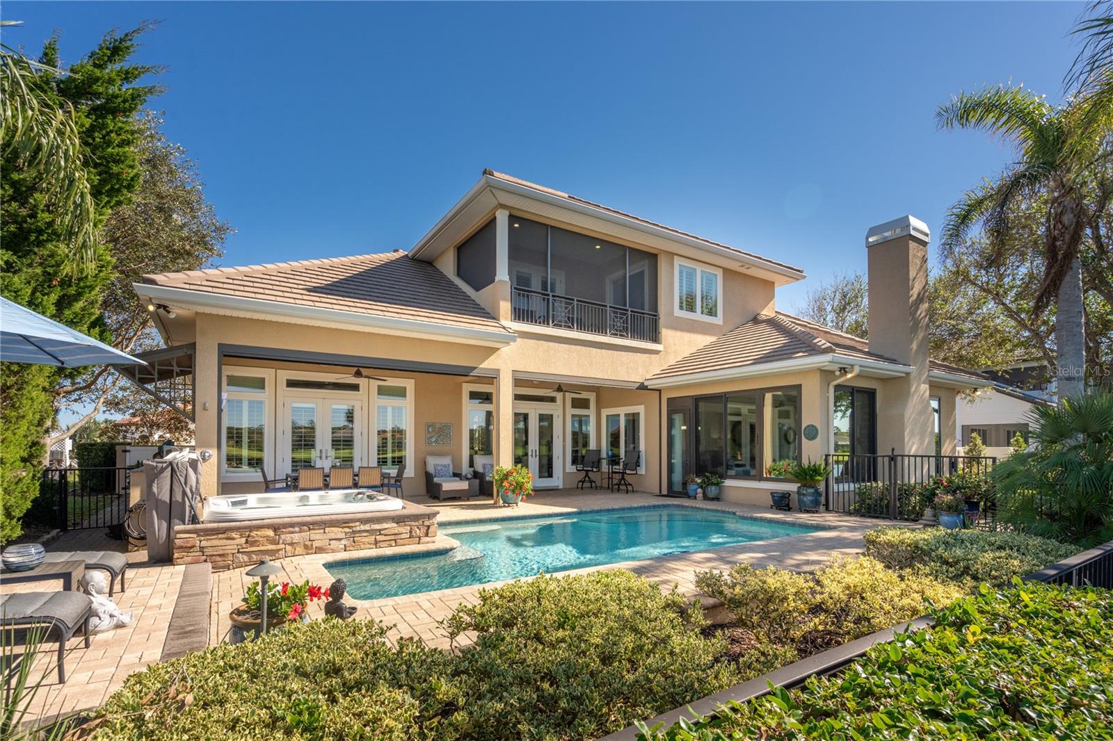 55 NORTHSHORE DR