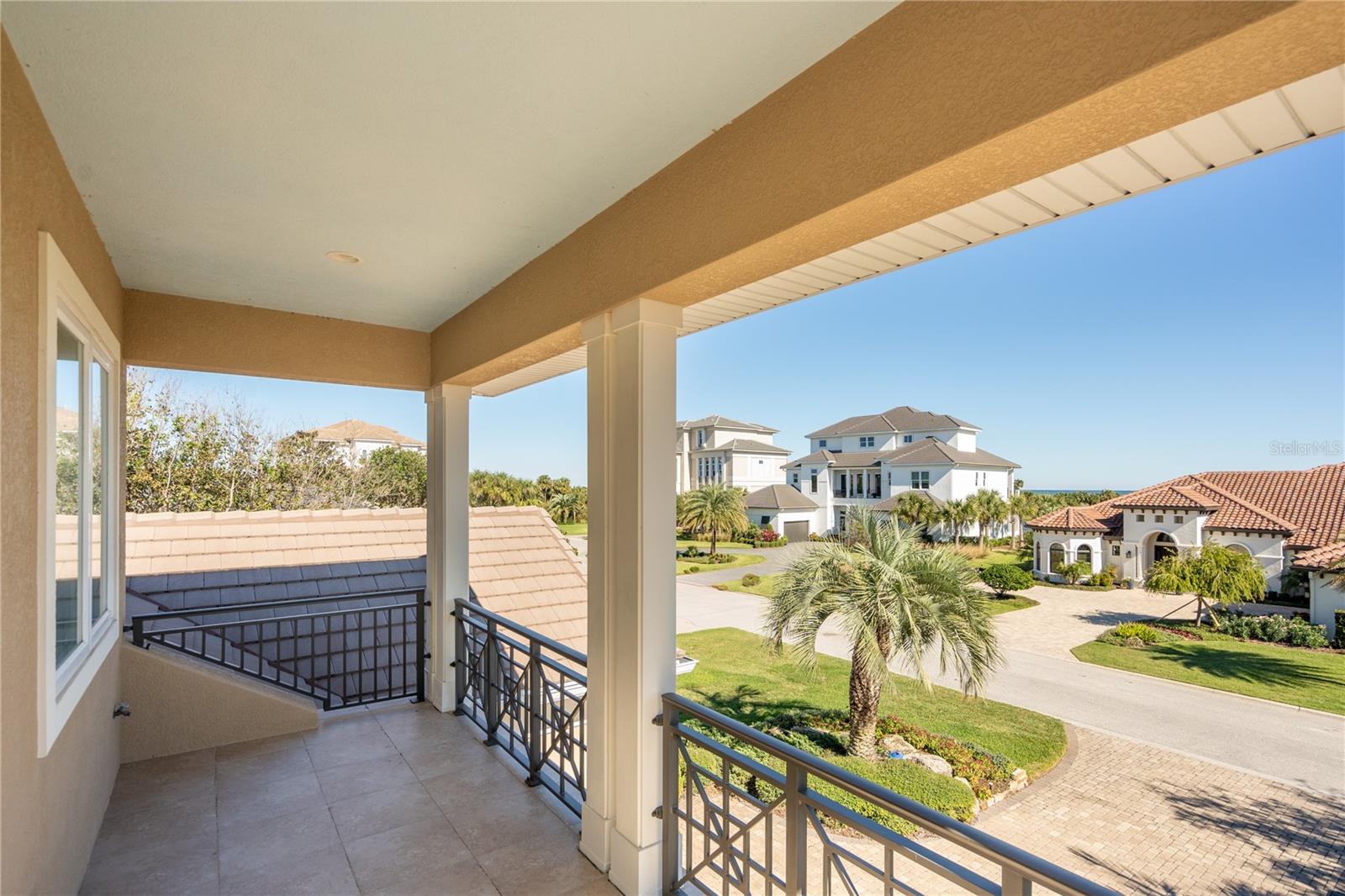 55 NORTHSHORE DR