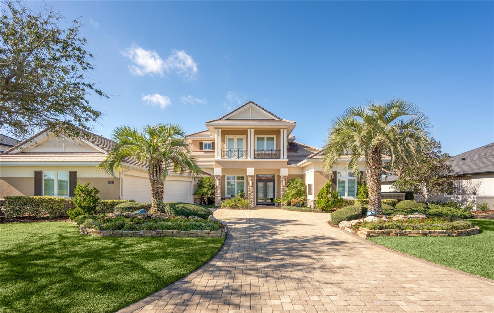 55 NORTHSHORE DR