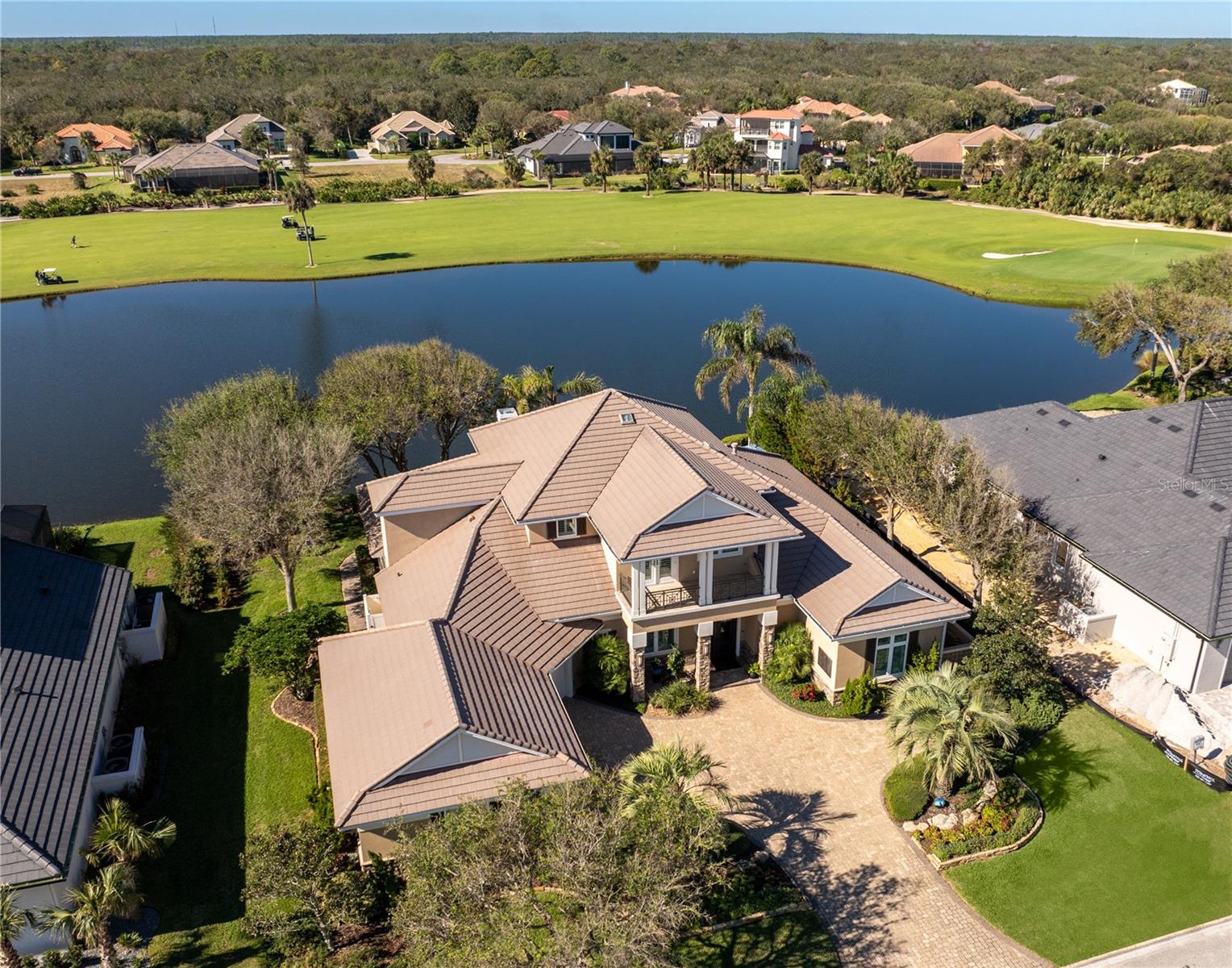 55 NORTHSHORE DR