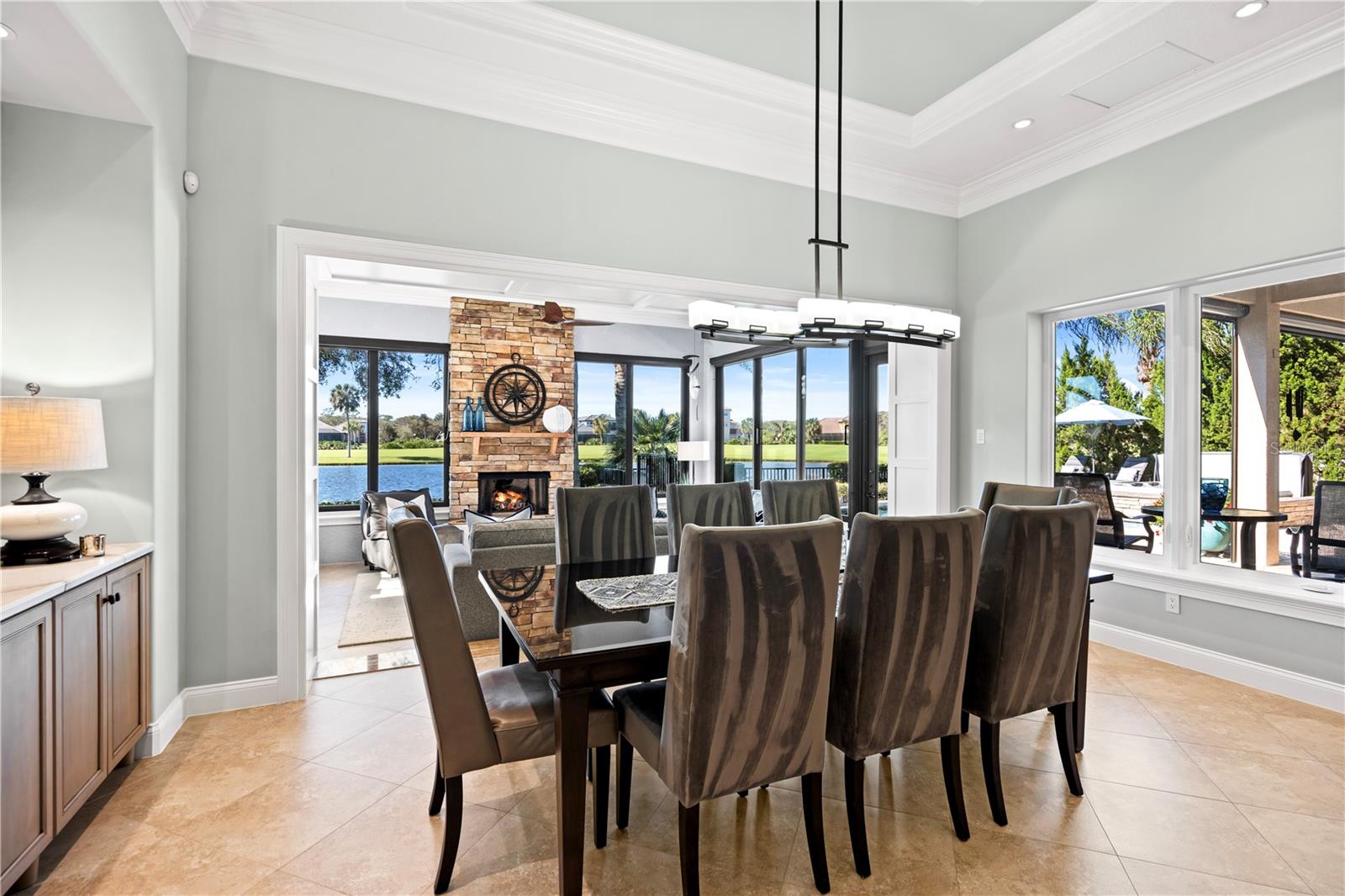 55 NORTHSHORE DR