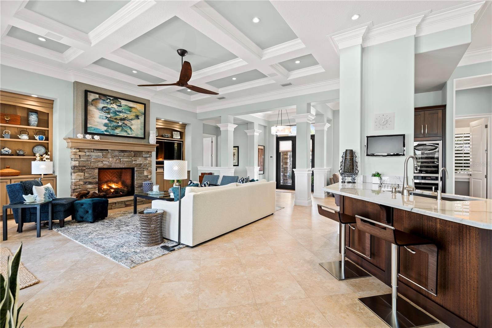 55 NORTHSHORE DR