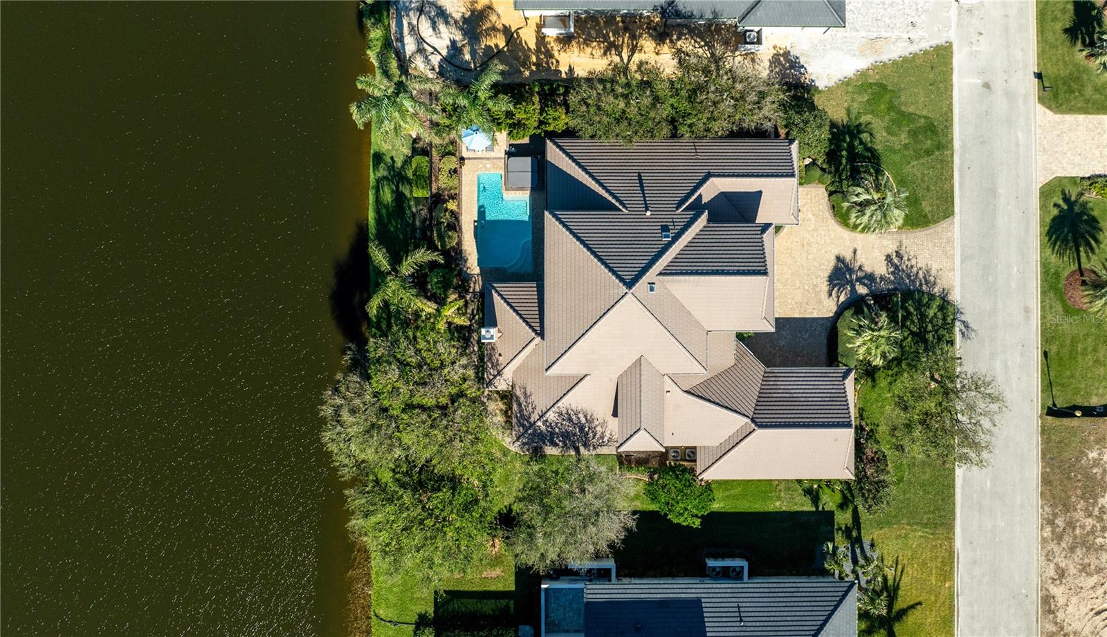 55 NORTHSHORE DR