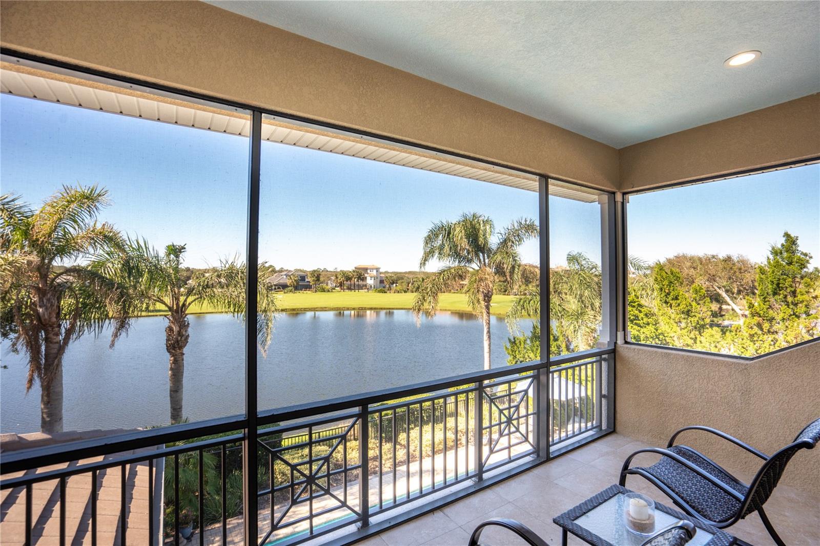 55 NORTHSHORE DR
