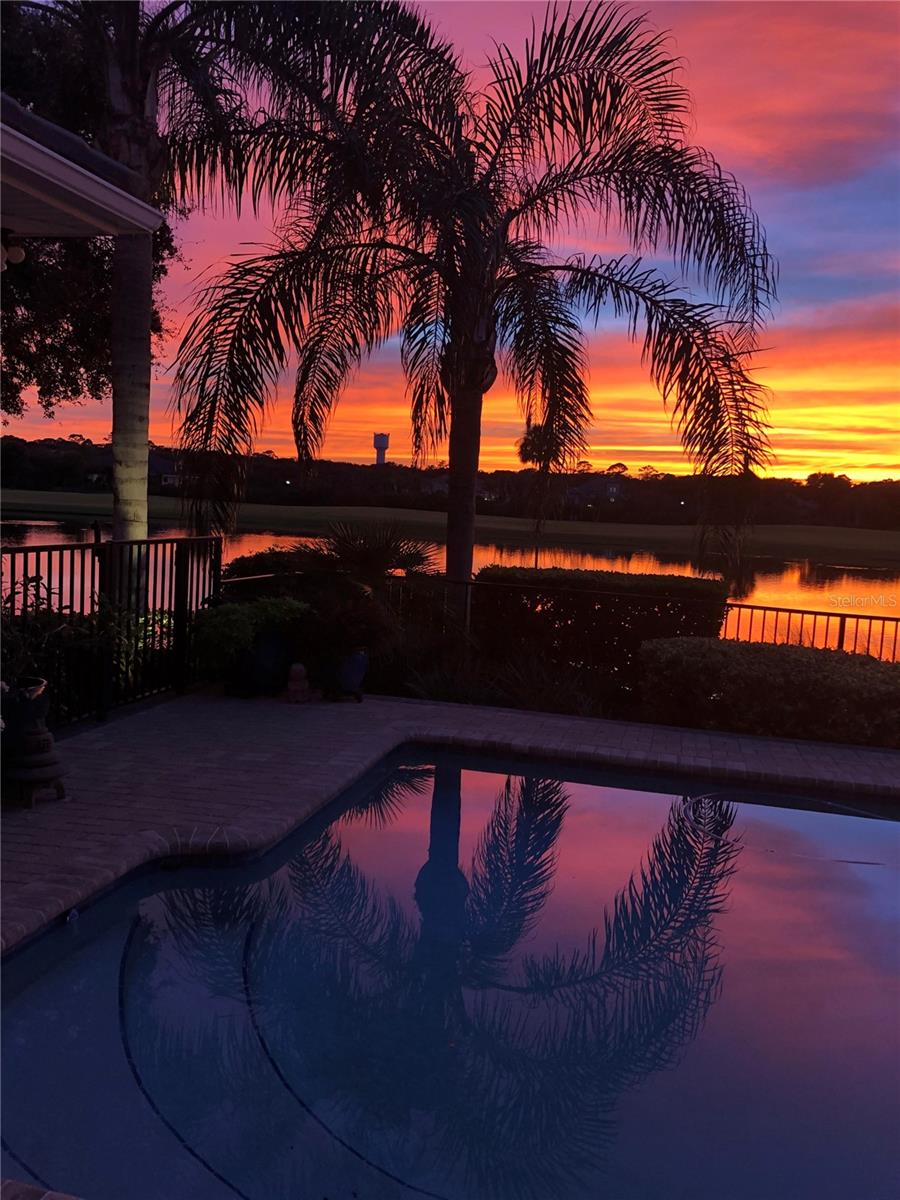 55 NORTHSHORE DR