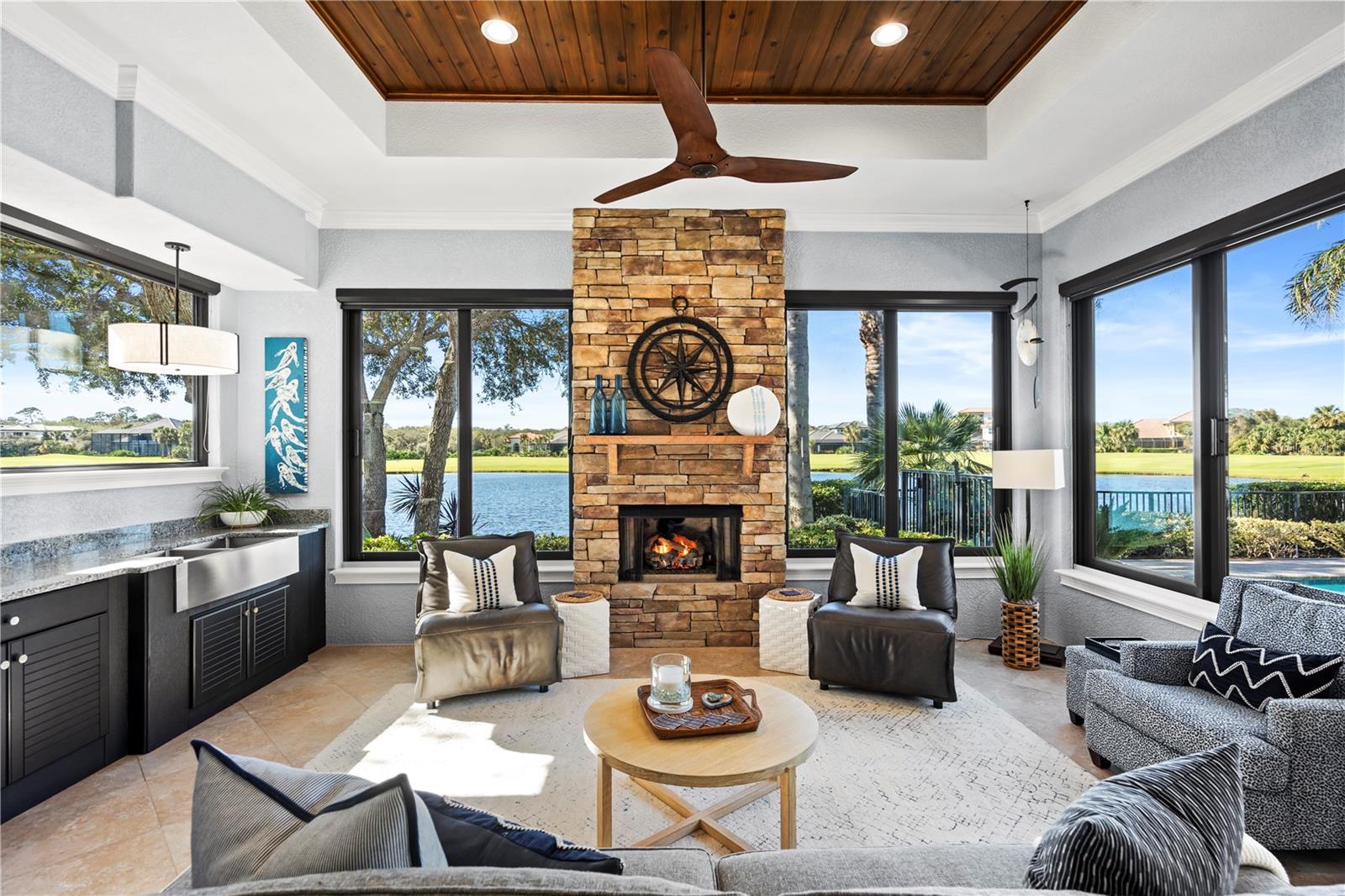 55 NORTHSHORE DR