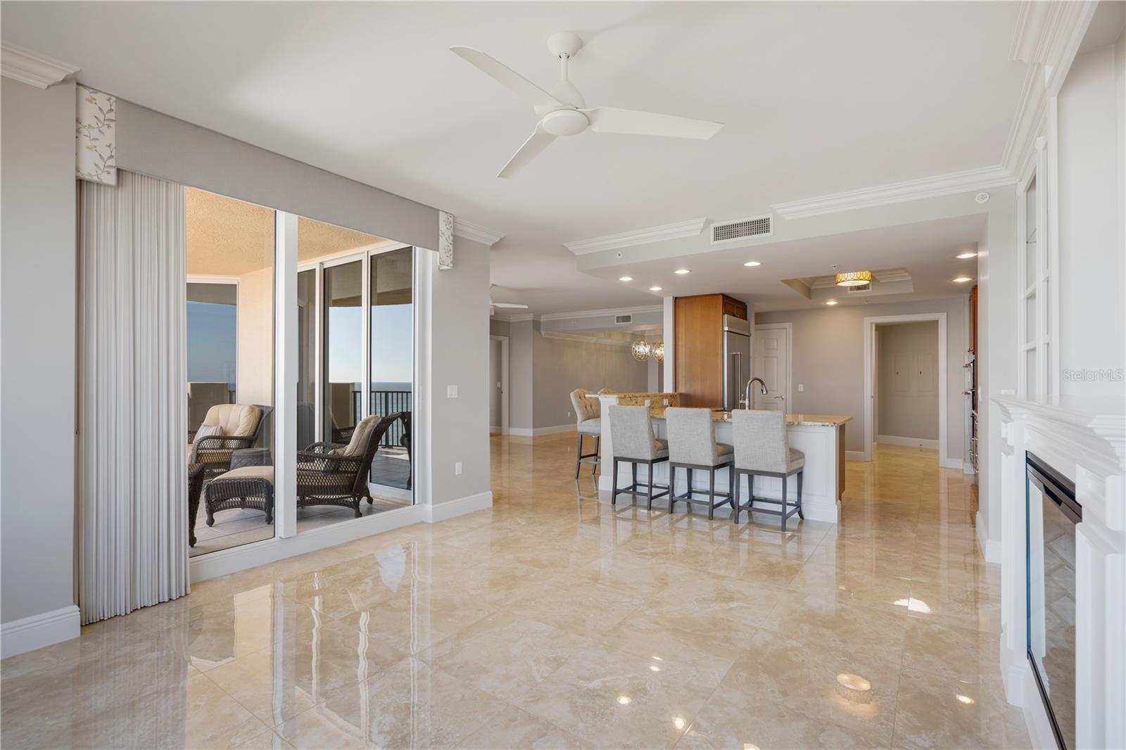 19 AVENUE DE LA MER #705